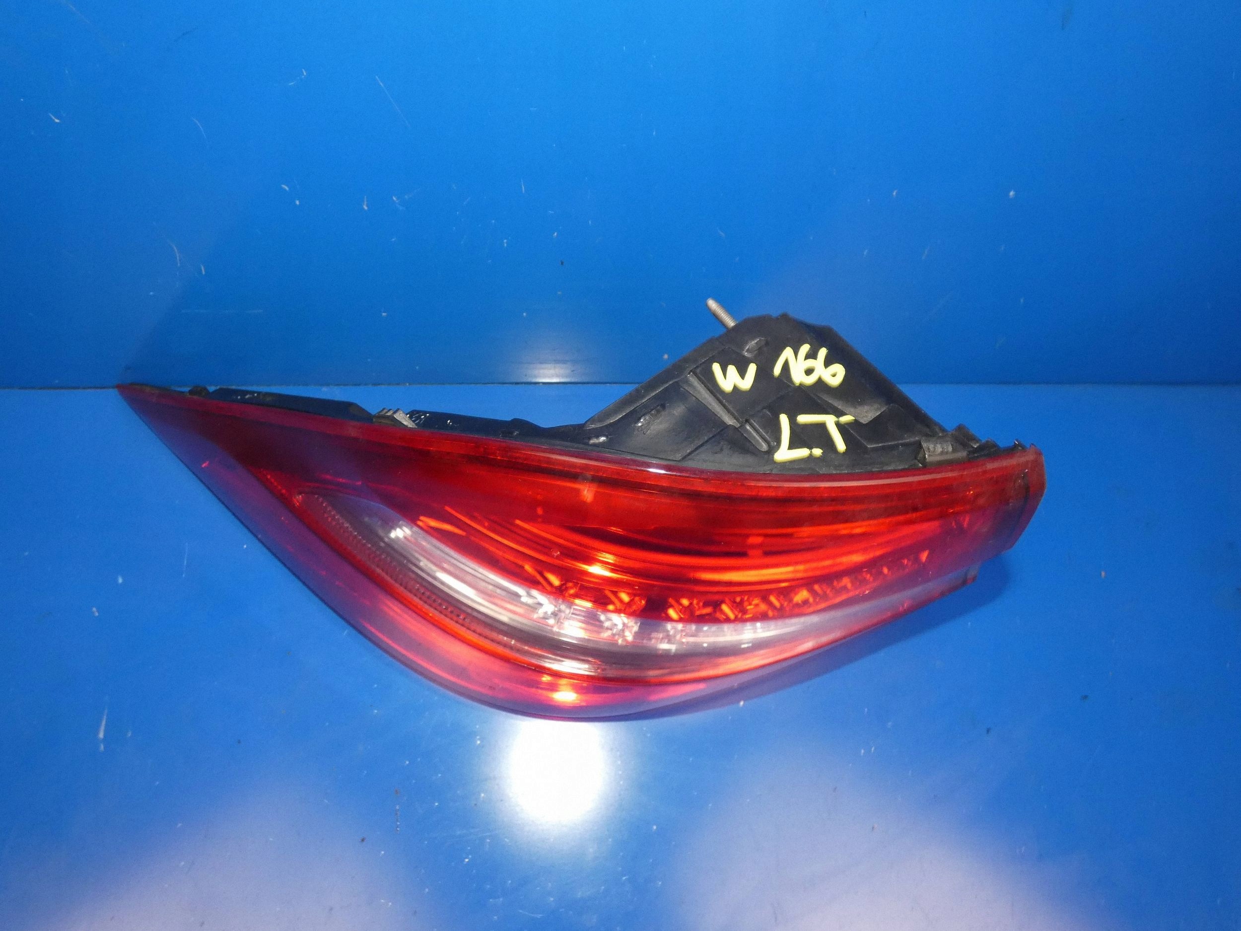 MERCEDES ML W166 light left rear part rear left W fender