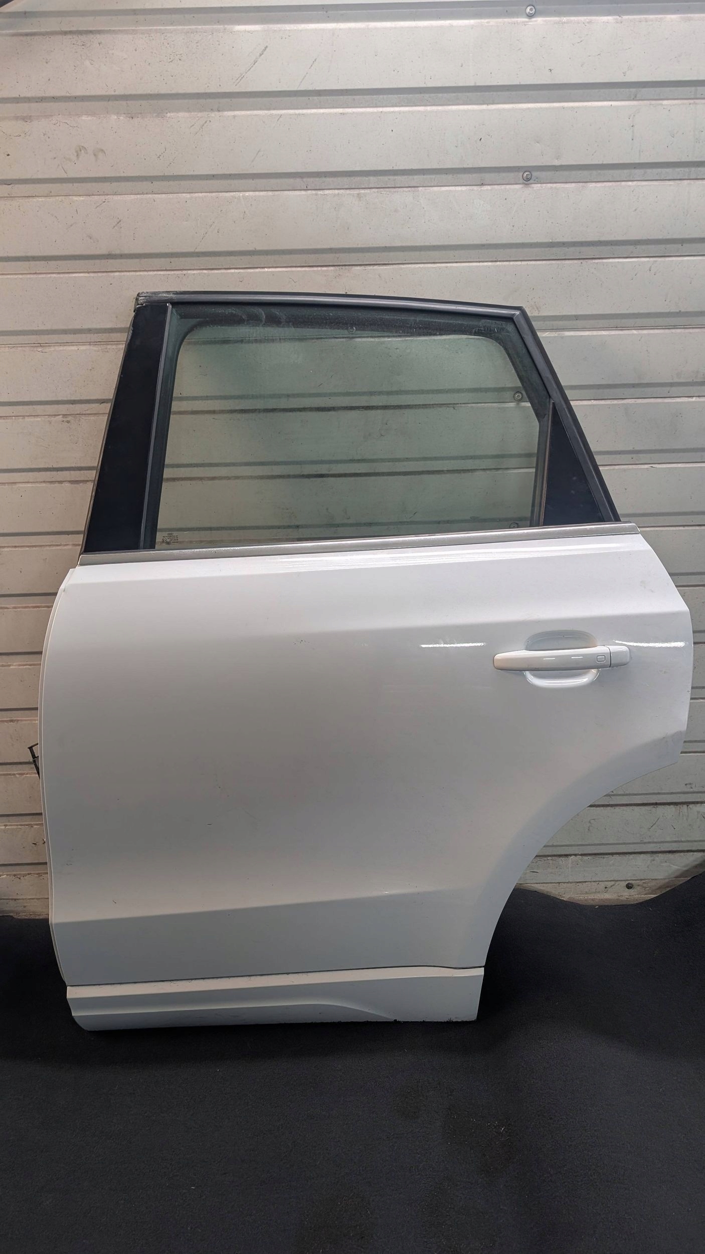 DRZWI LEWE TYŁ TYLNE AUDI Q5 LS9R