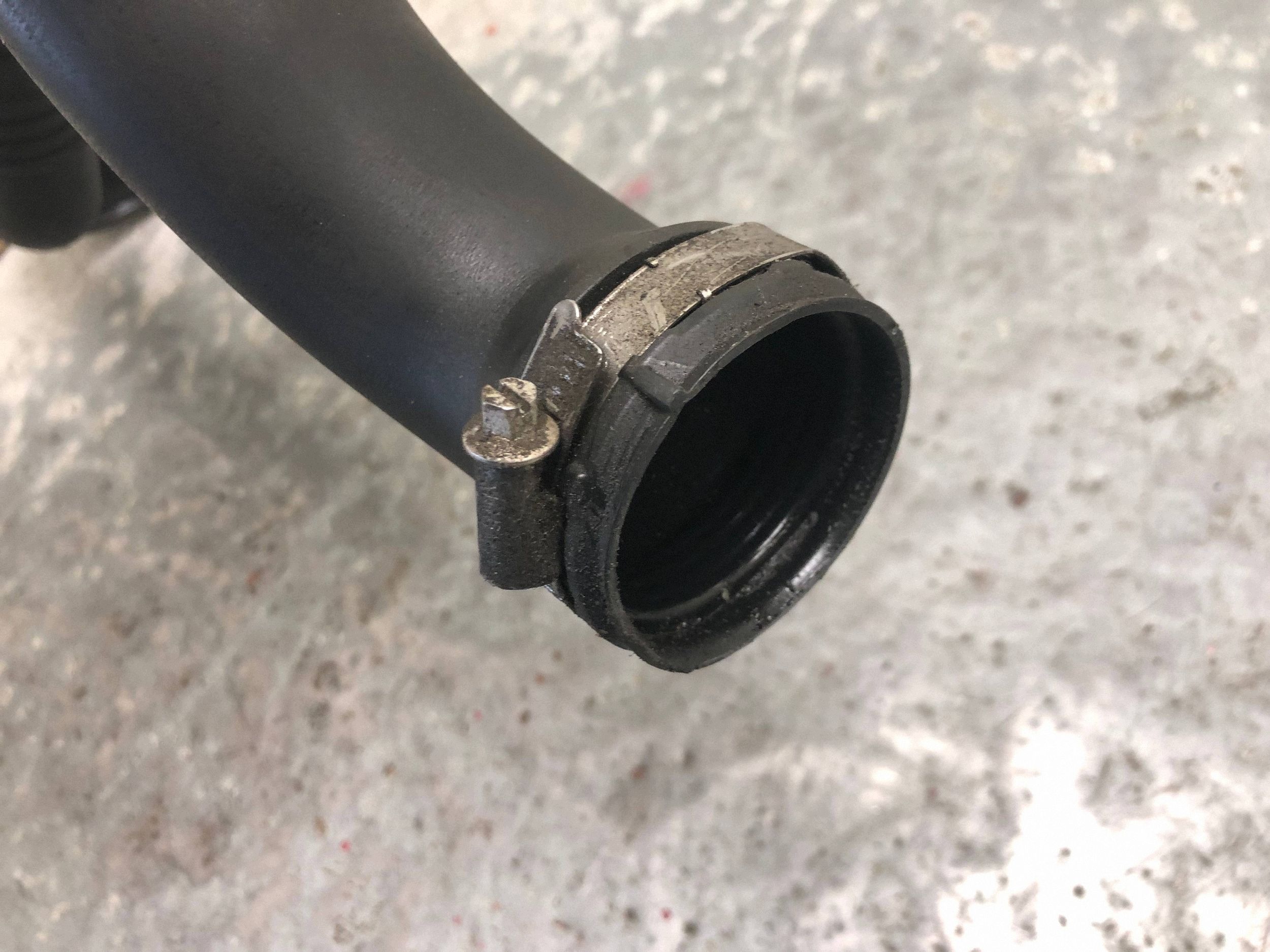 cijev prijenos interkulera OPEL ASTRA J 13377051