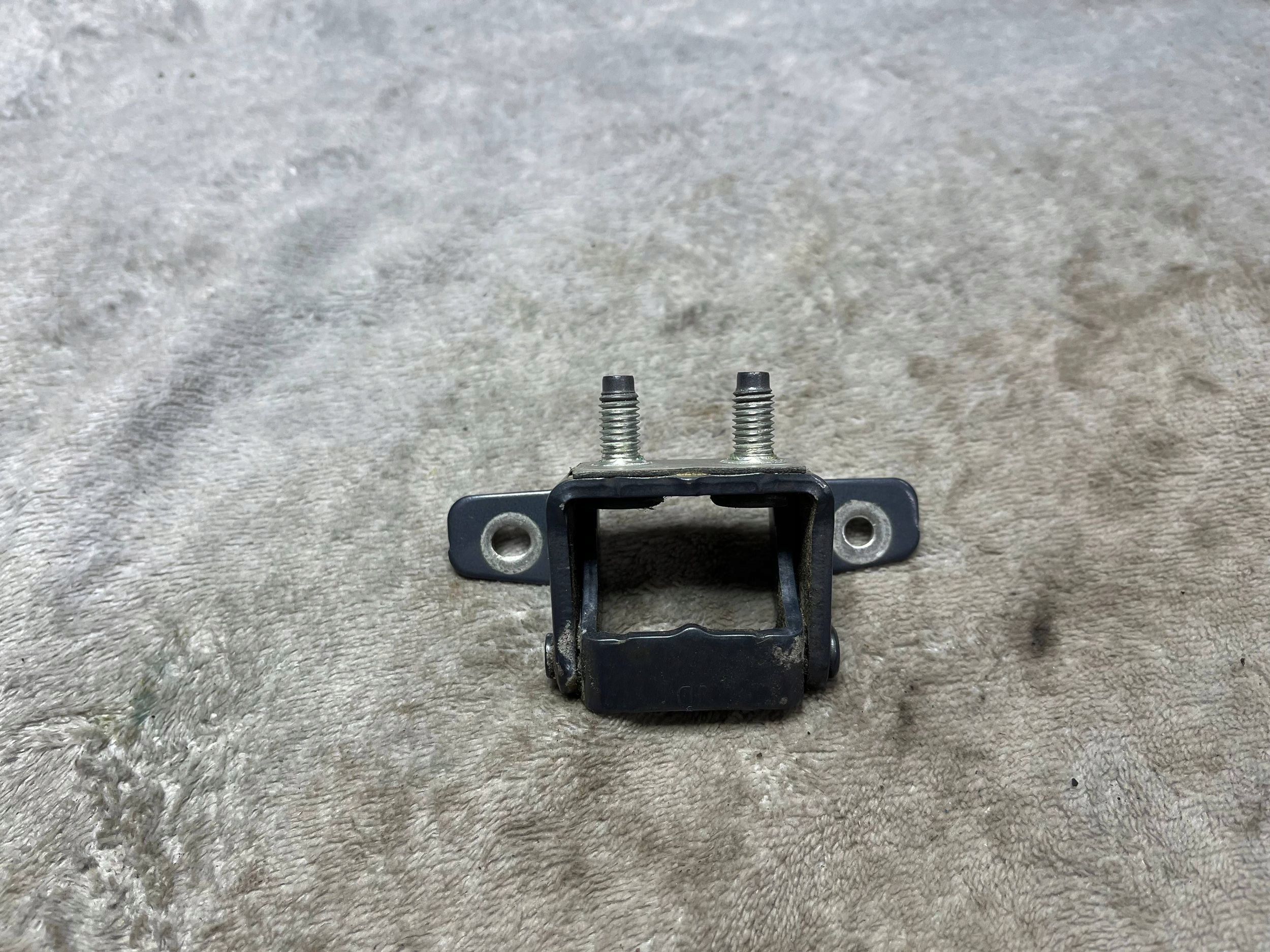 KIA CEED hinge door left rear part 79770A2000 !J