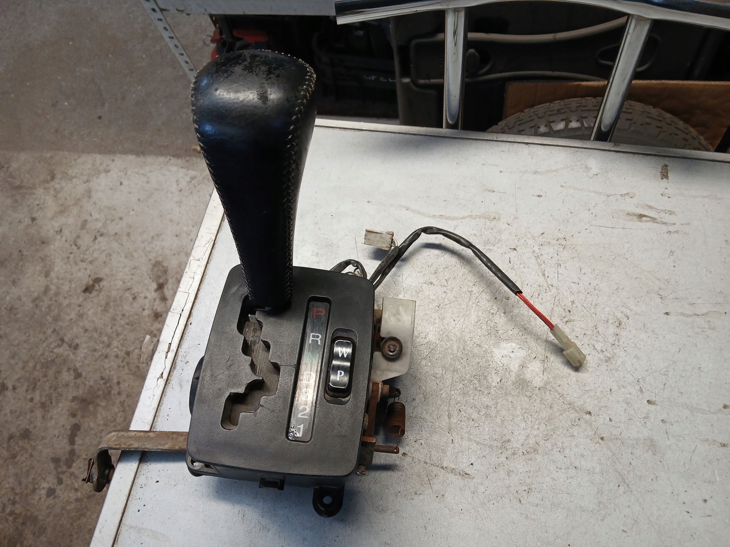 LEWAREK BIEGÓW AUTOMAT SSANG YOUNG MUSSO