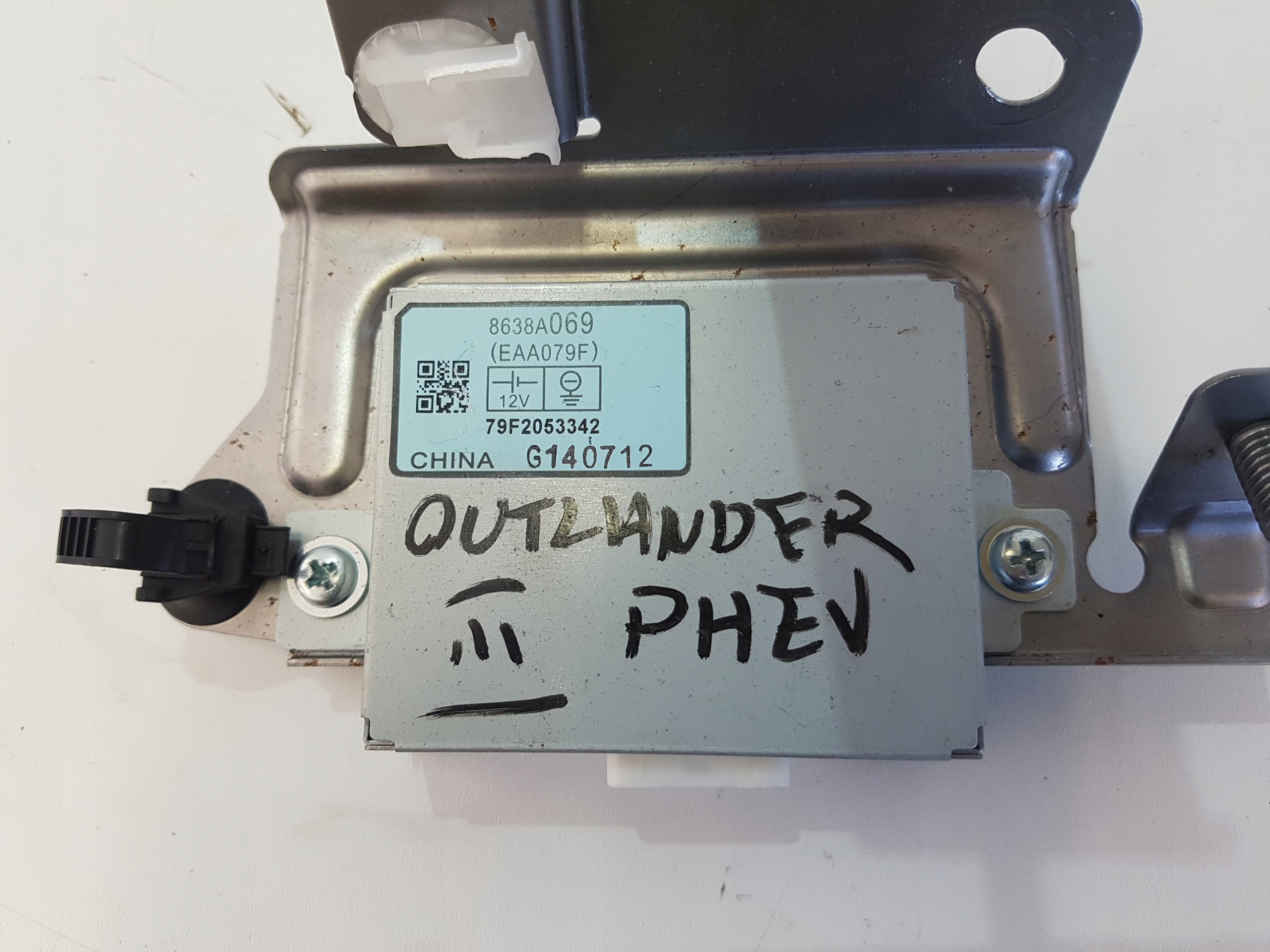 OUTLANDER III PHEV Module Relais 8633A069