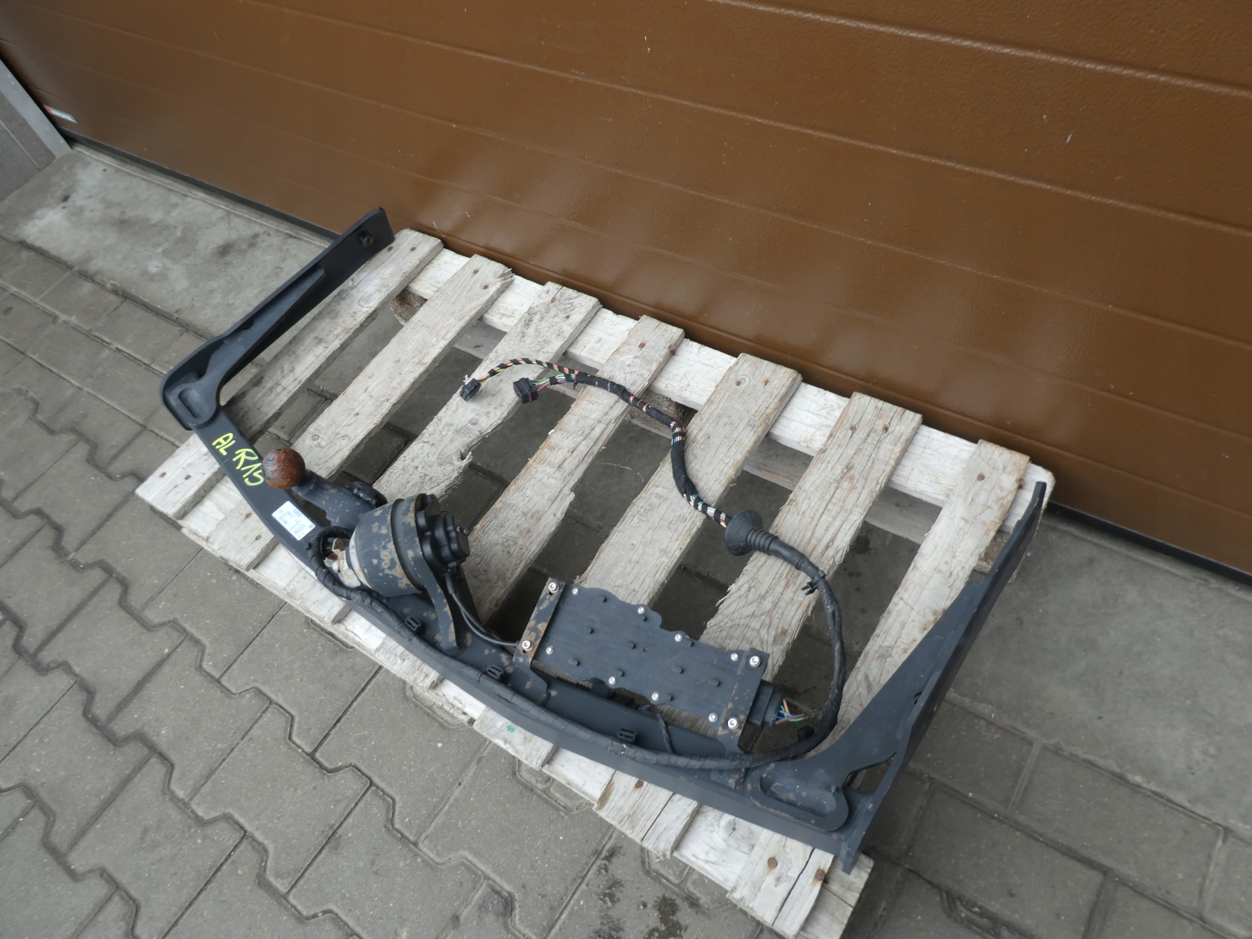 tow sider VW SHARAN SEAT ALHAMBRA 7N0803880A