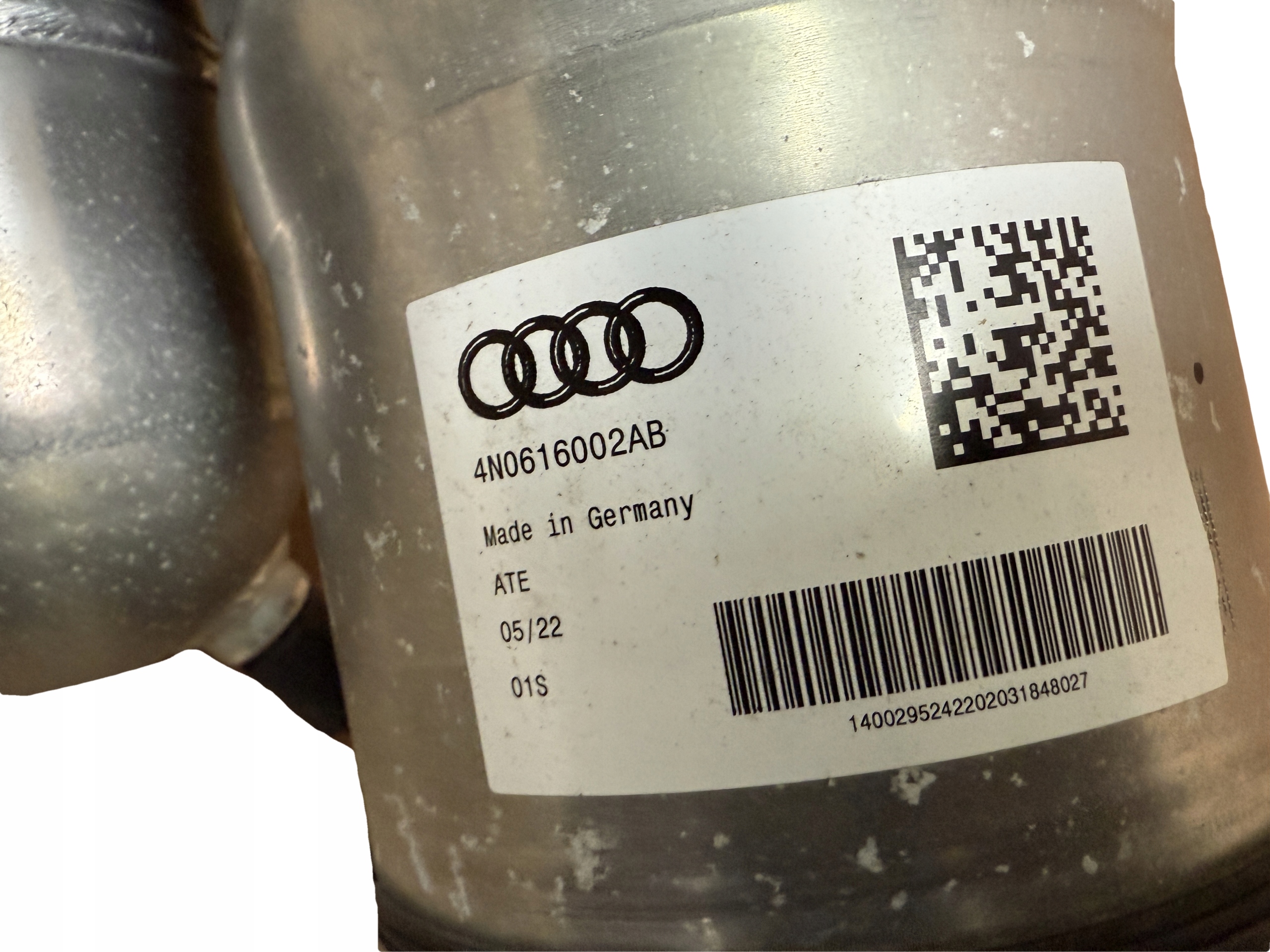 AUDI A8 4N D5 Stoßdämpfer rechts heck 4N0616002AB