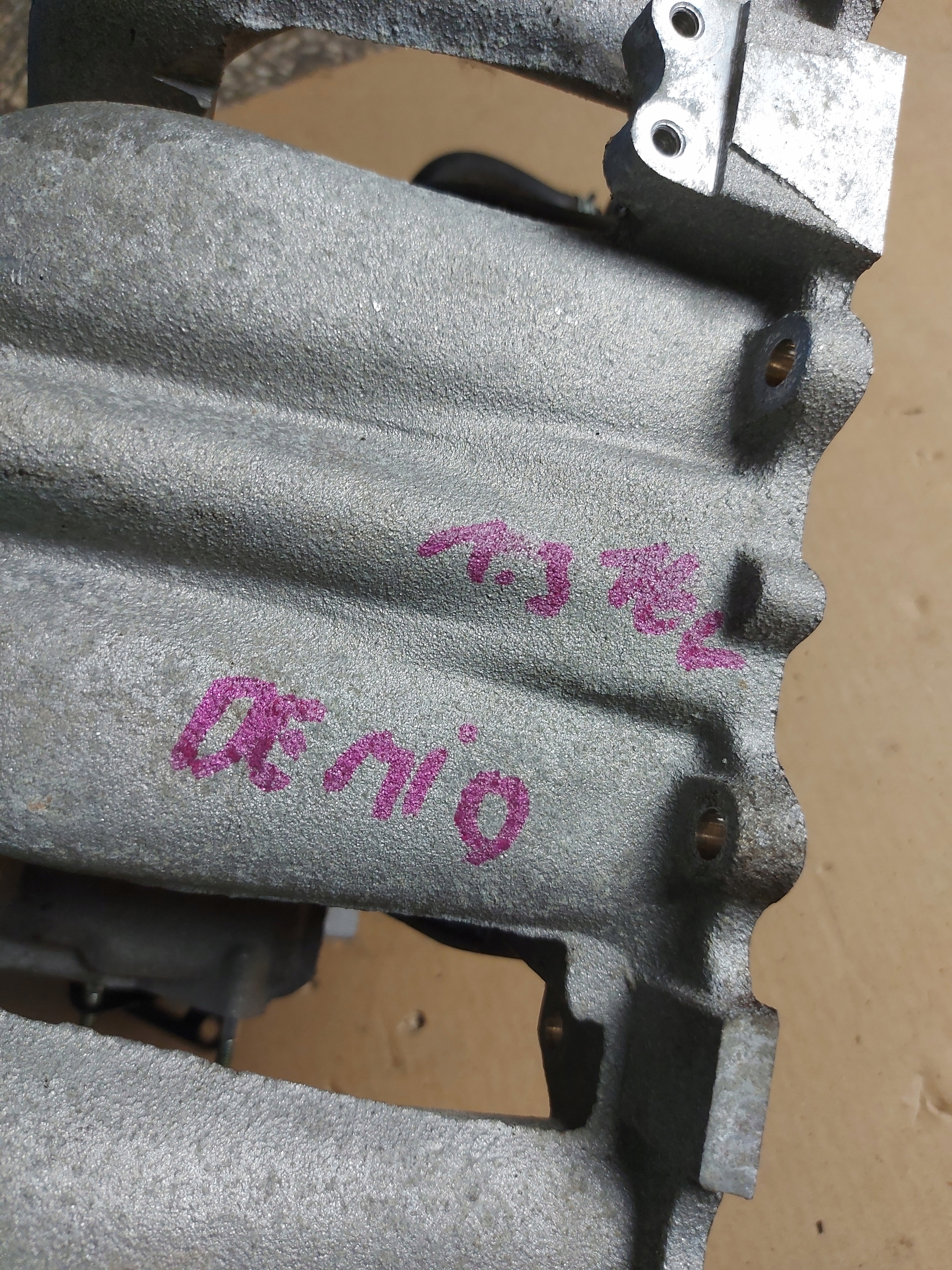 intake manifold DOLOTOWY MAZDA DEMIO and 1.3 16V OE EU