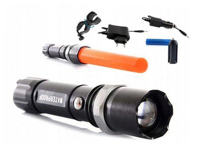 LATARKA TAKTYCZNA AKUMULATOROWA METAL LED POWER ZOOM