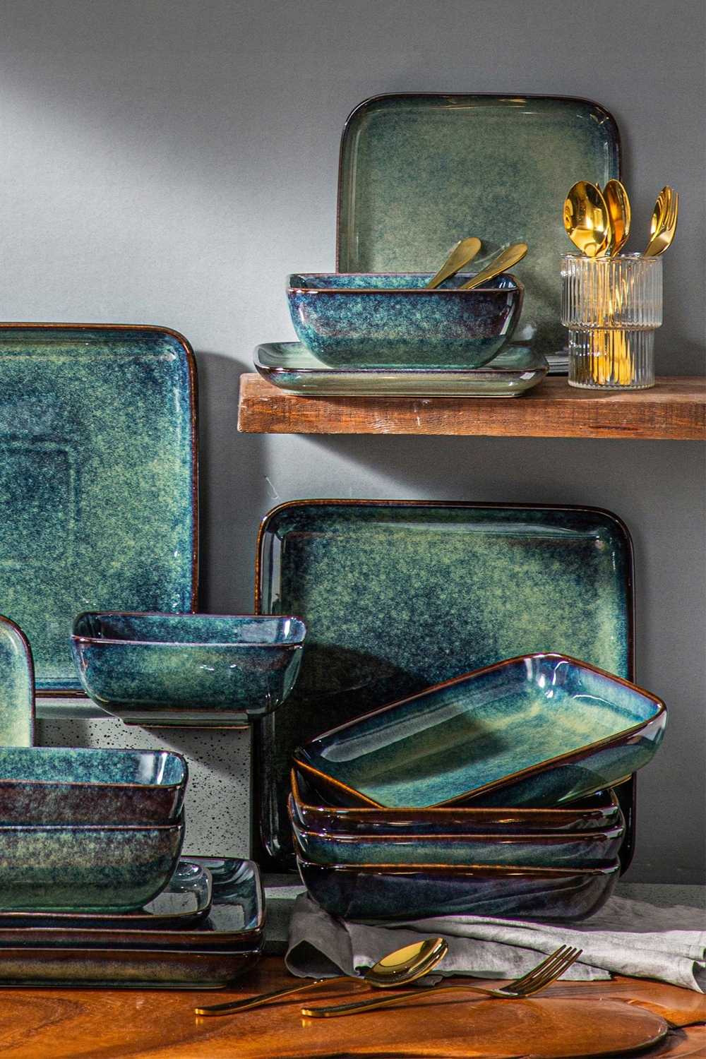 Zastawa Stołowa Dla 4 Osób ZESTAW Obiadowy WYJĄTKOWO PIĘKNE TALERZE Rodzaj serwisu obiadowo-kawowy