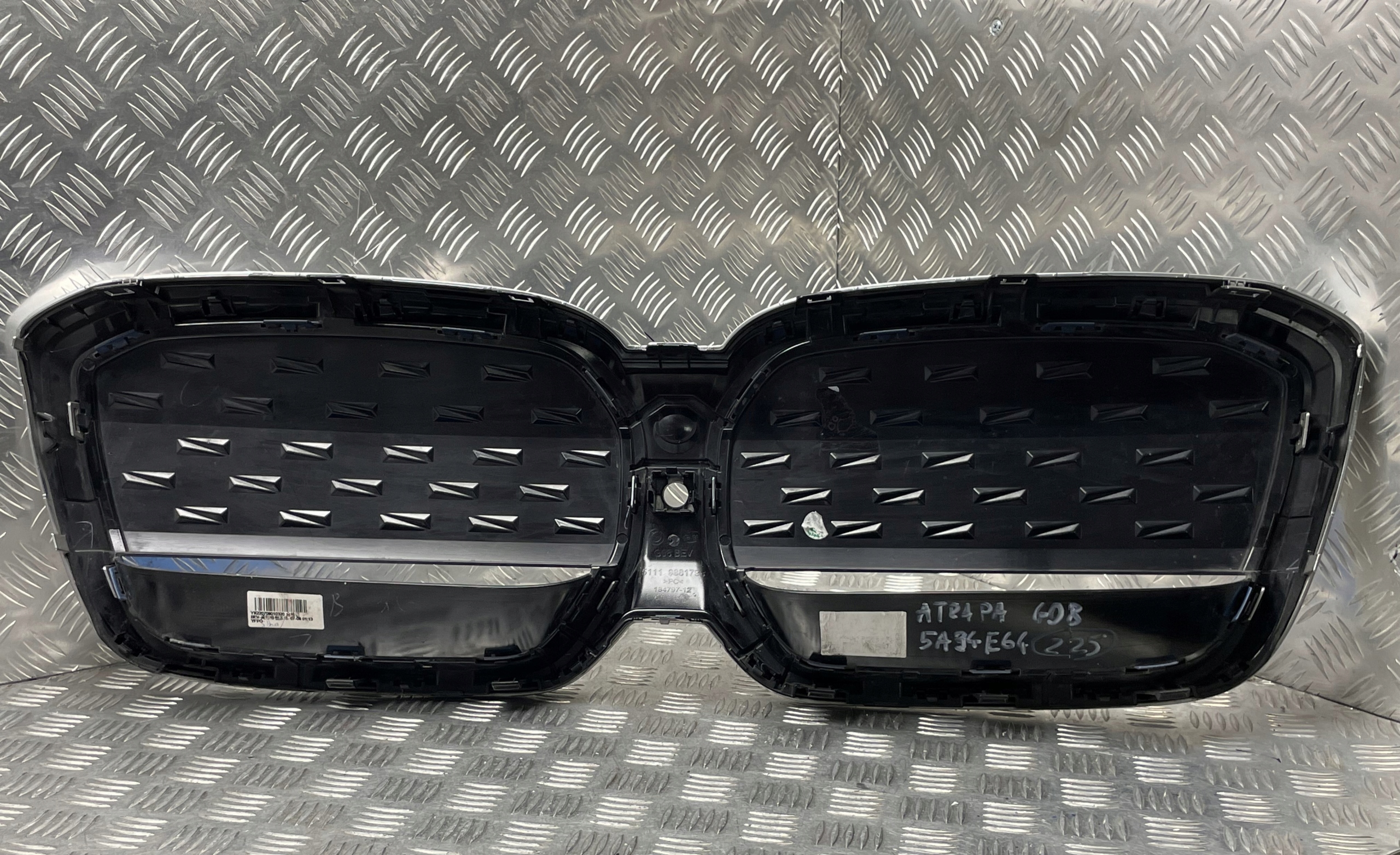 BMW iX3 G08 Kühlergrill FRONTGRILL Kühlergitter 5A34E64 - Thumbnail 8