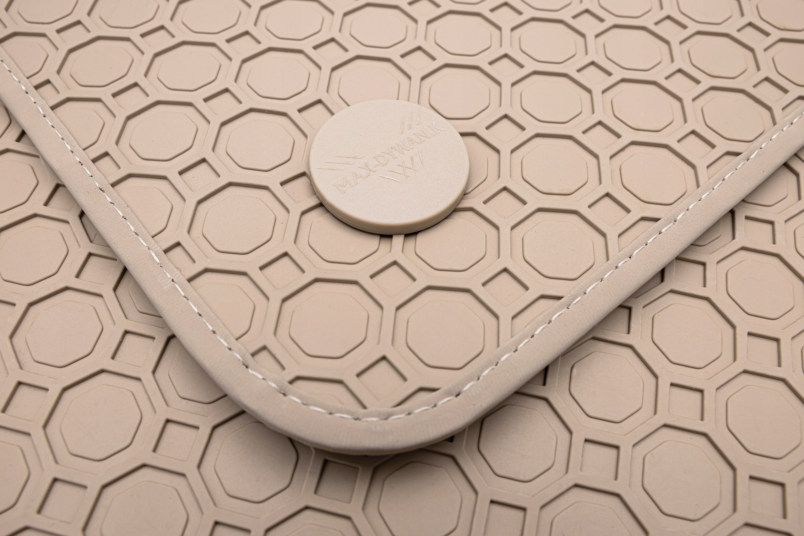 Range Rover II SUV 1994-2002 Dywaniki gumowe PRIMELINER Producent Max-Dywanik