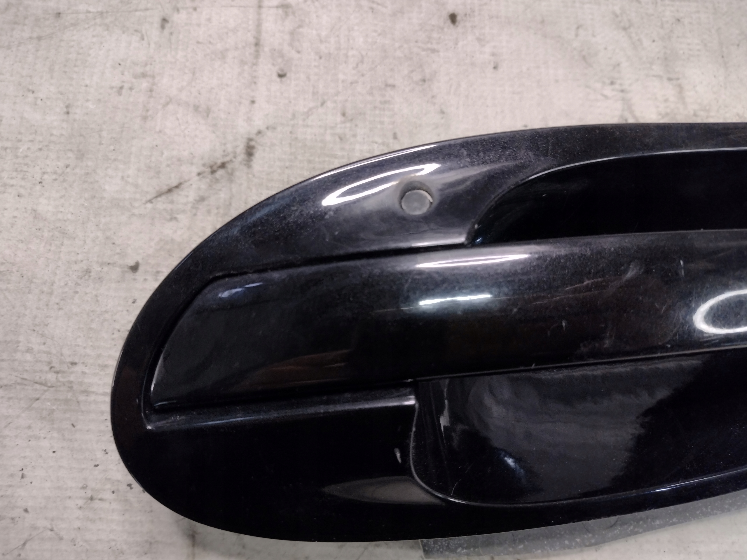 handle exterior door left rear part BMW 7 E65 k: Black Sapphire Metallic