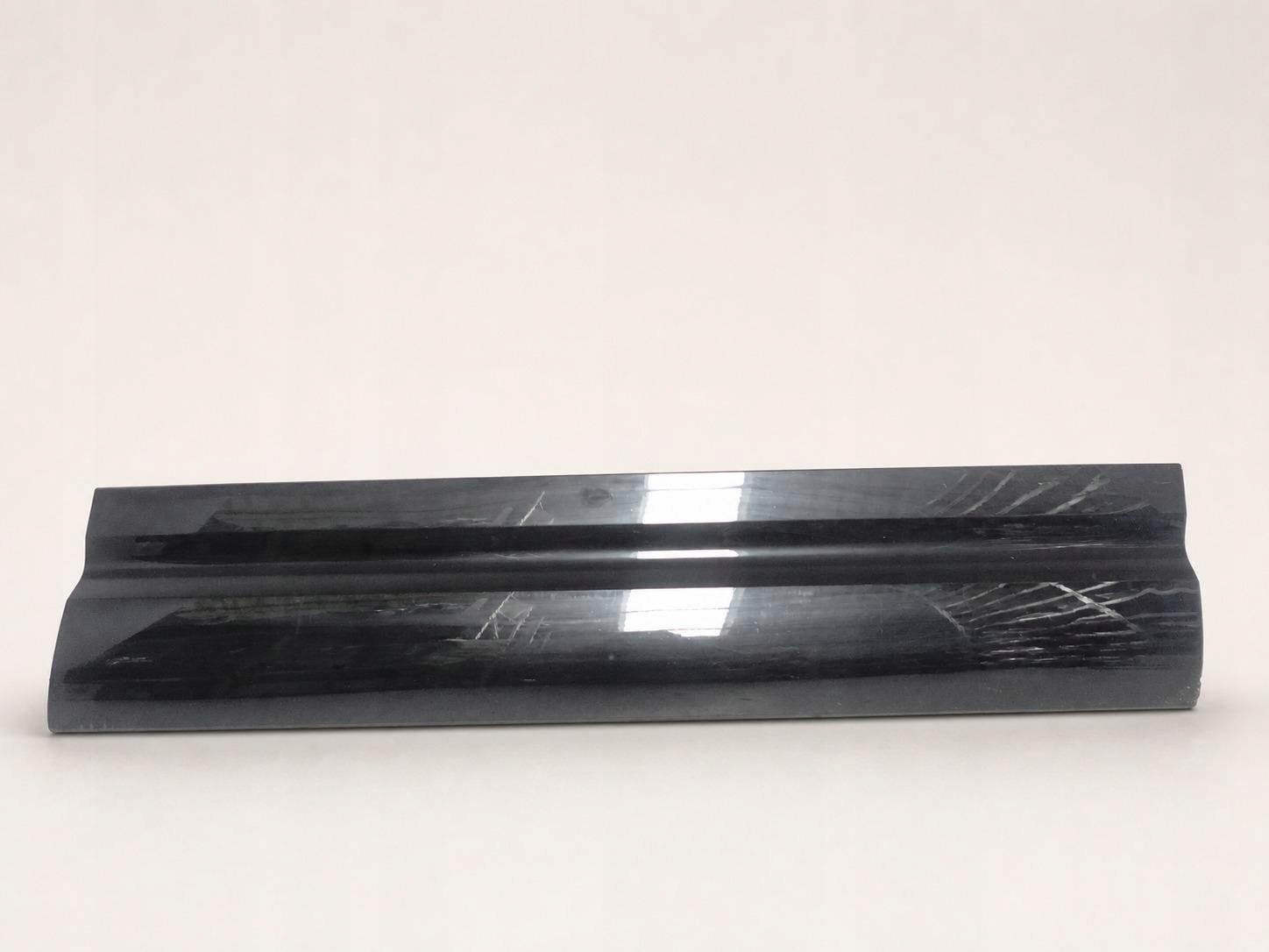 LAND ROVER DEFENDER II 2 L663 110 20- moulding door front right X-DYNAMIC