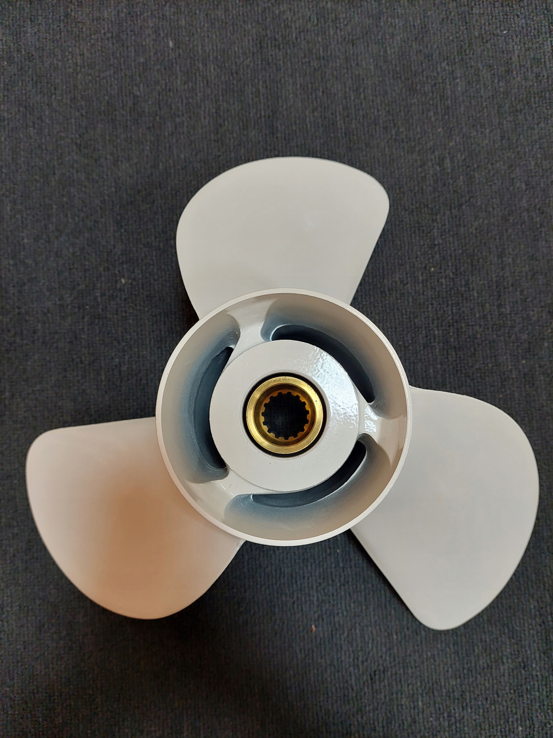 6e5459410000 - Пропеллер Yamaha 13x19