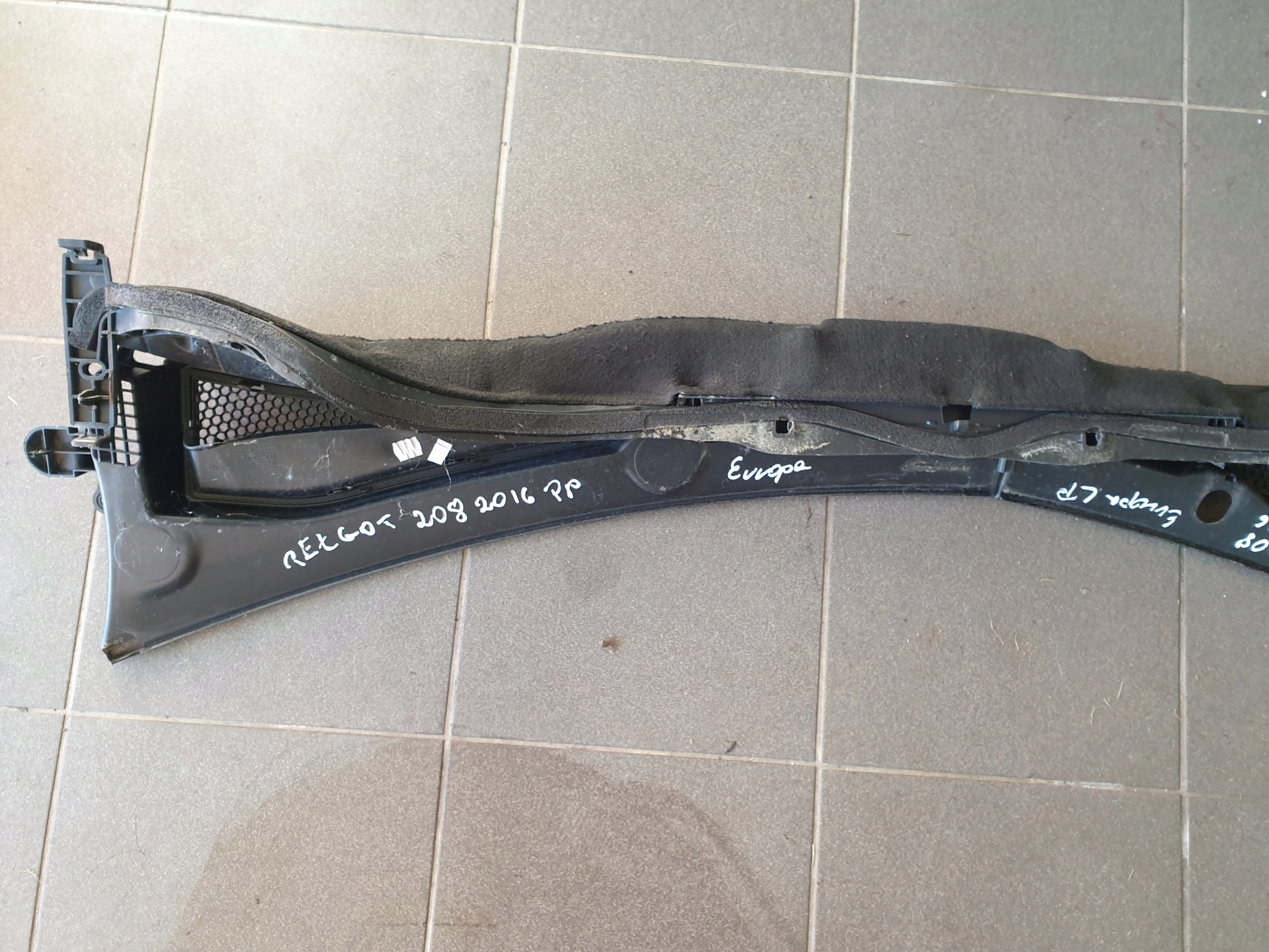 torpedo PEUGEOT 208 2015-2019 LIFT