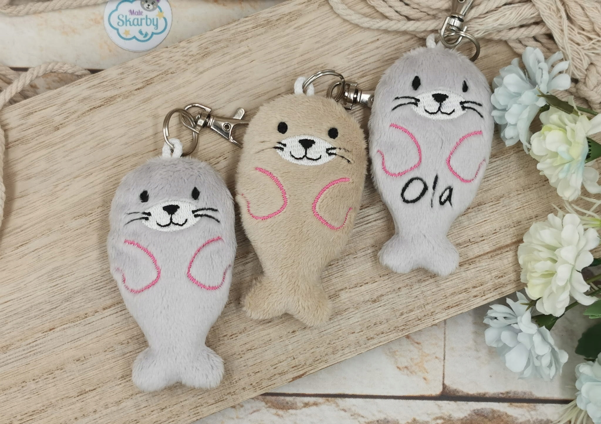 FOKA, BRELOK z imieniem HANDMADE Wzór dominujący inny wzór