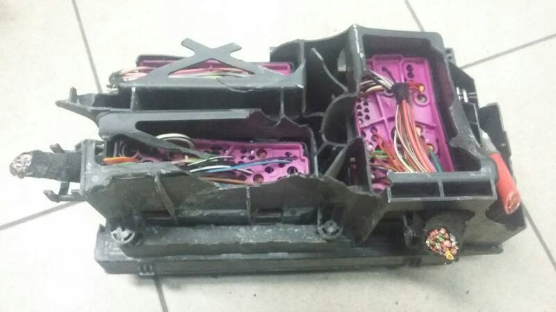 compartment BSI OPEL ASTRA H 13206752 GZ