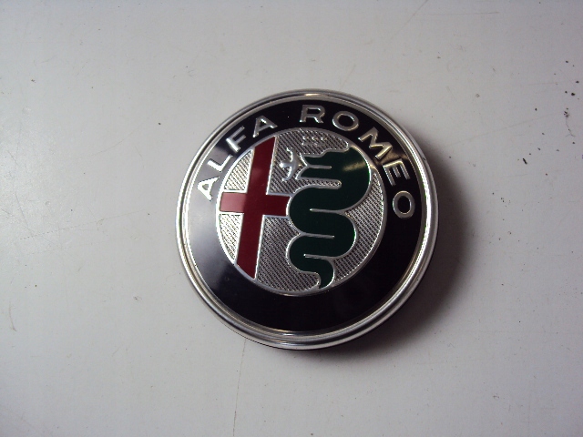 50534924 - ЭМБЛЕМА ЗНАЧОК ЛАЦКАН СЗАДИ ALFA ROMEO STELVIO