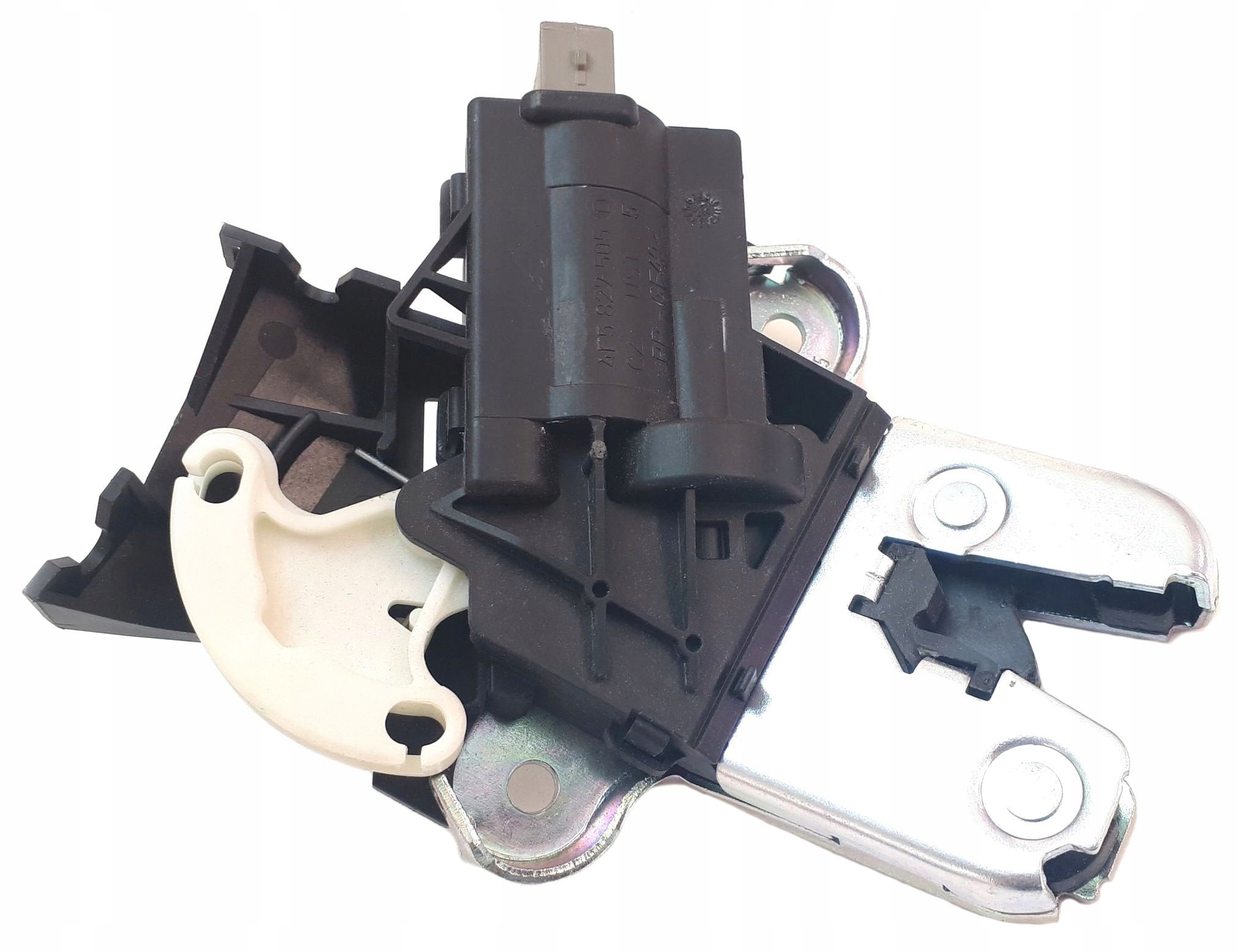 

Zamek Klapy Bagażnika Tył Audi A6 C6 2004-2011