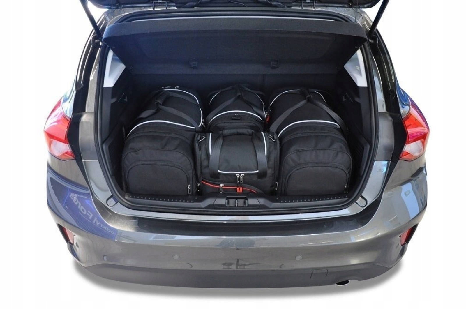 J&j Automotive Sada 4ks cestovných tašiek Aero pre Ford Focus Hatchback 20