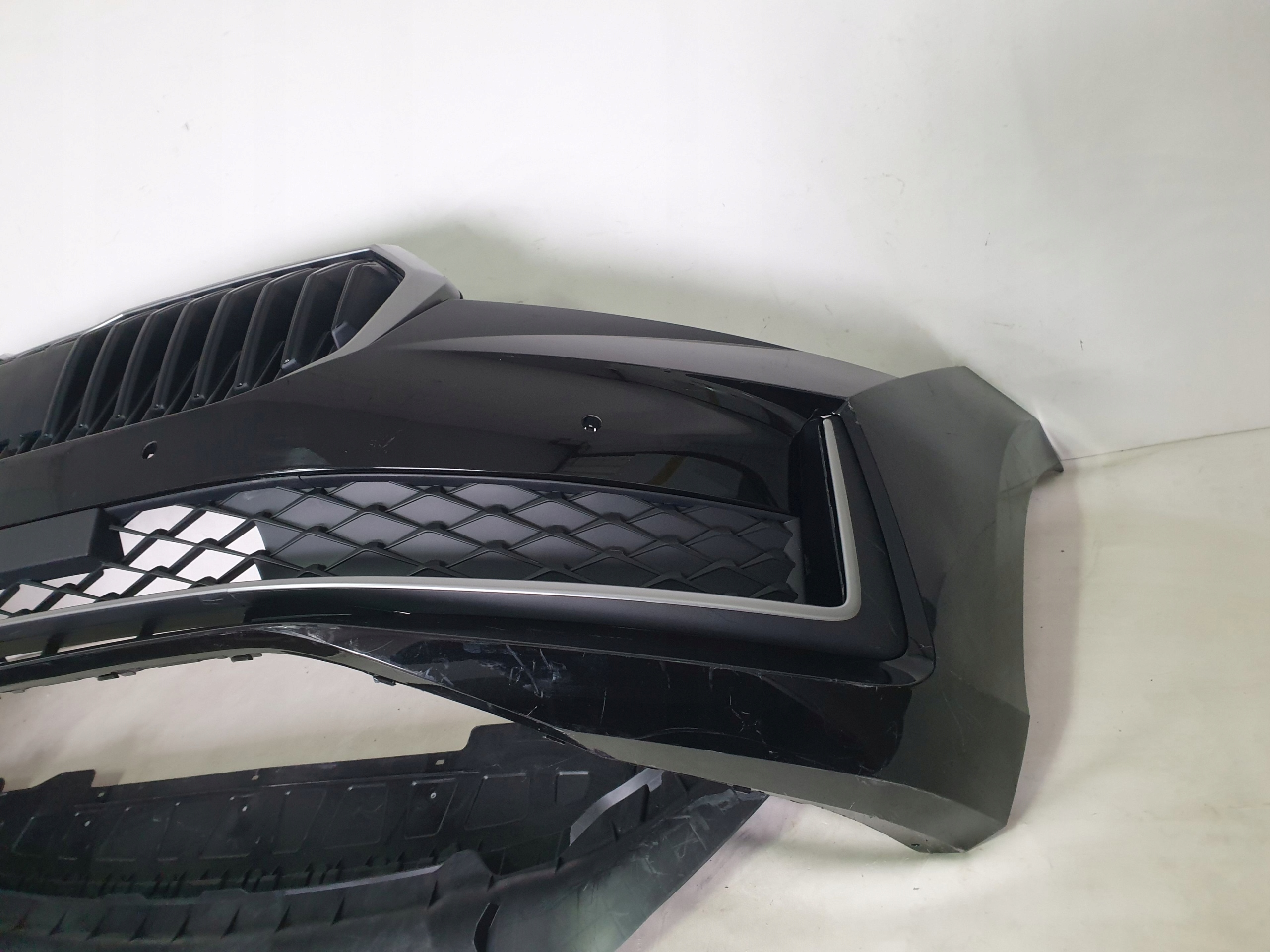 SKODA SUPERB IV 3P0 23-> bumper front front 4 x PDC cover 3P0807221