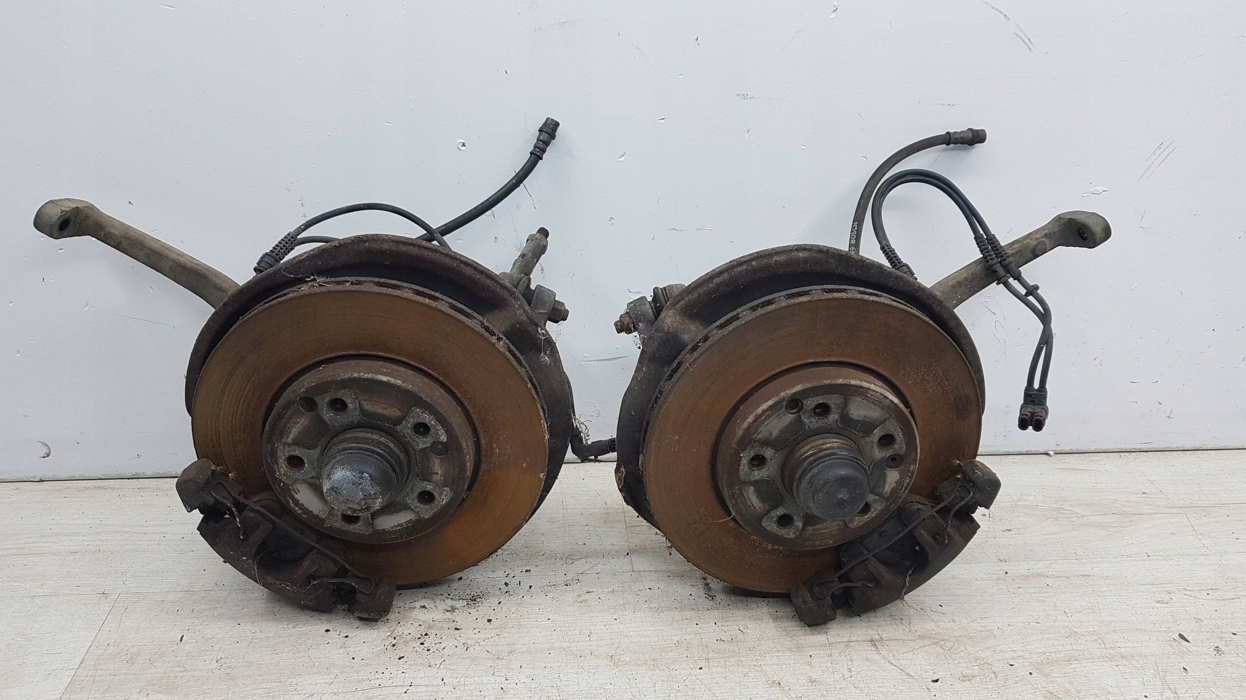 MERCEDES КЛК W208 ЦАПФА ЦАПФА ПЕРЕД