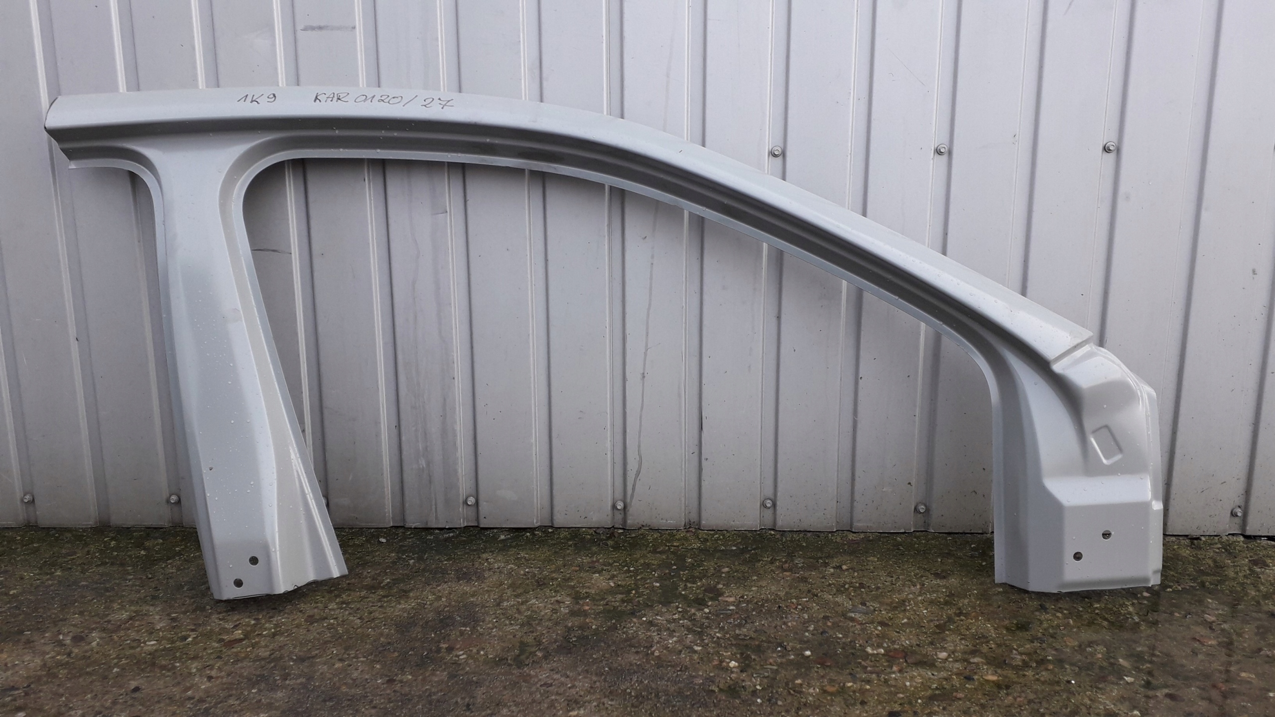 VW GOLF 5 V 6 VI KOMBI RAMA DRZWI SŁUPEK PRAWY