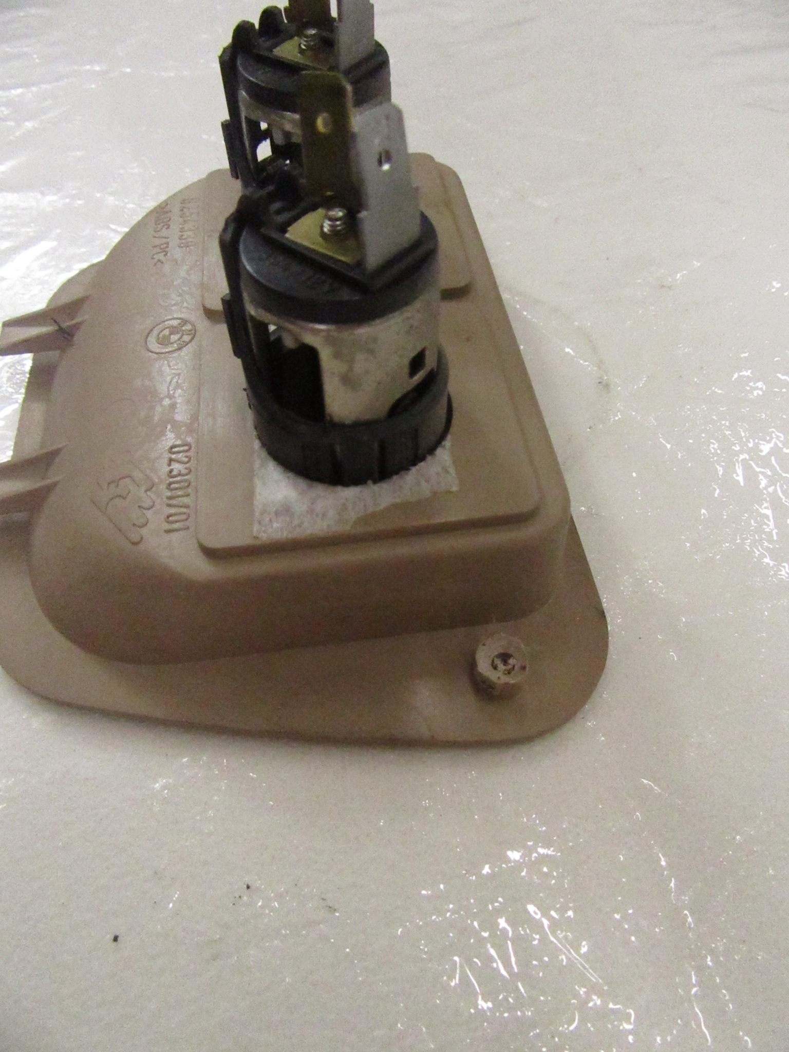 adapter wklad zapalniczki boot rear part BMW e53 X5
