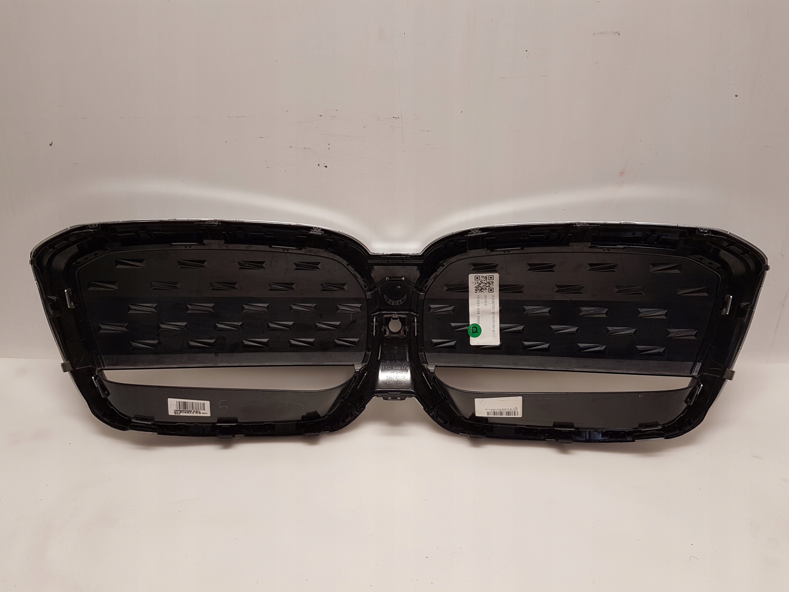 mask NERKI BMW iX3 G08 LCI 5A34E66
