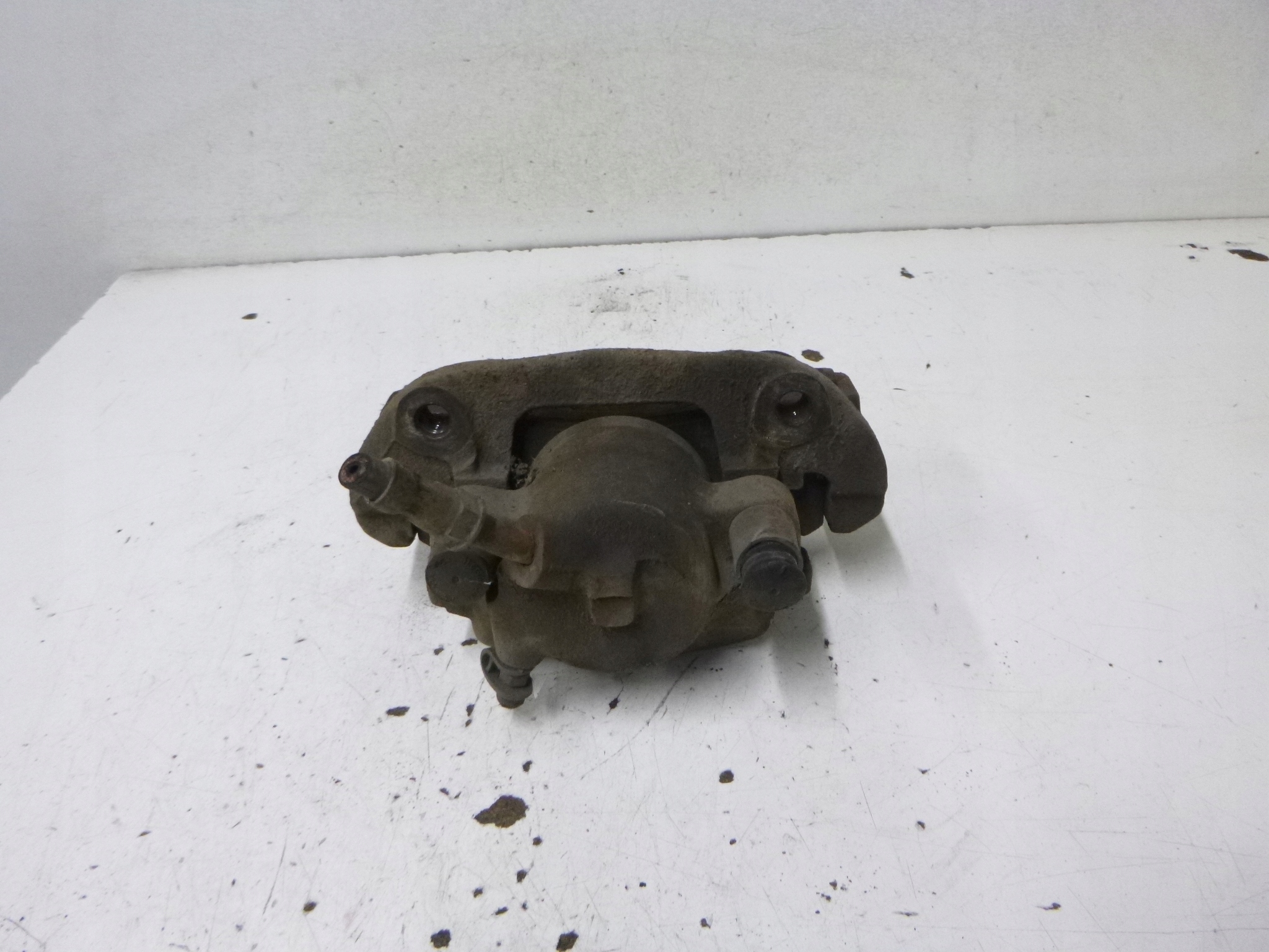 caliper brake front BMW E46 2.0D Kombi 98r.