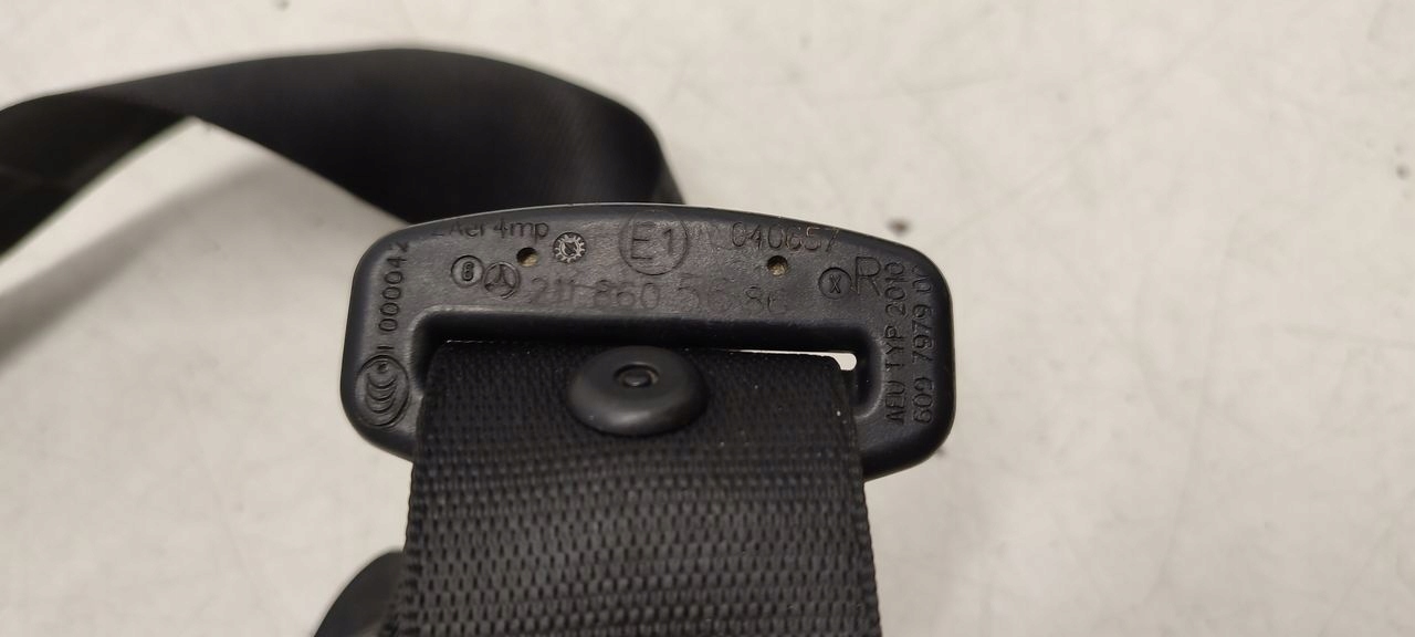 tension belt safety right front Mercedes W211