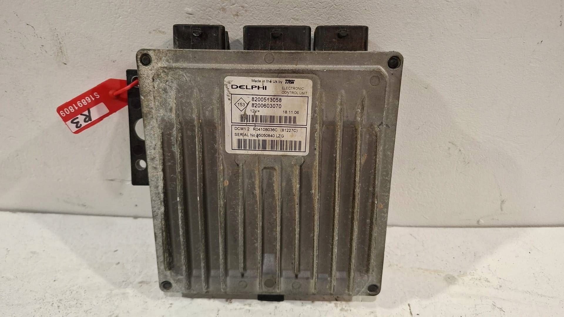 control unit of the engine computer R0410B036C Dacia 1.5 DCI