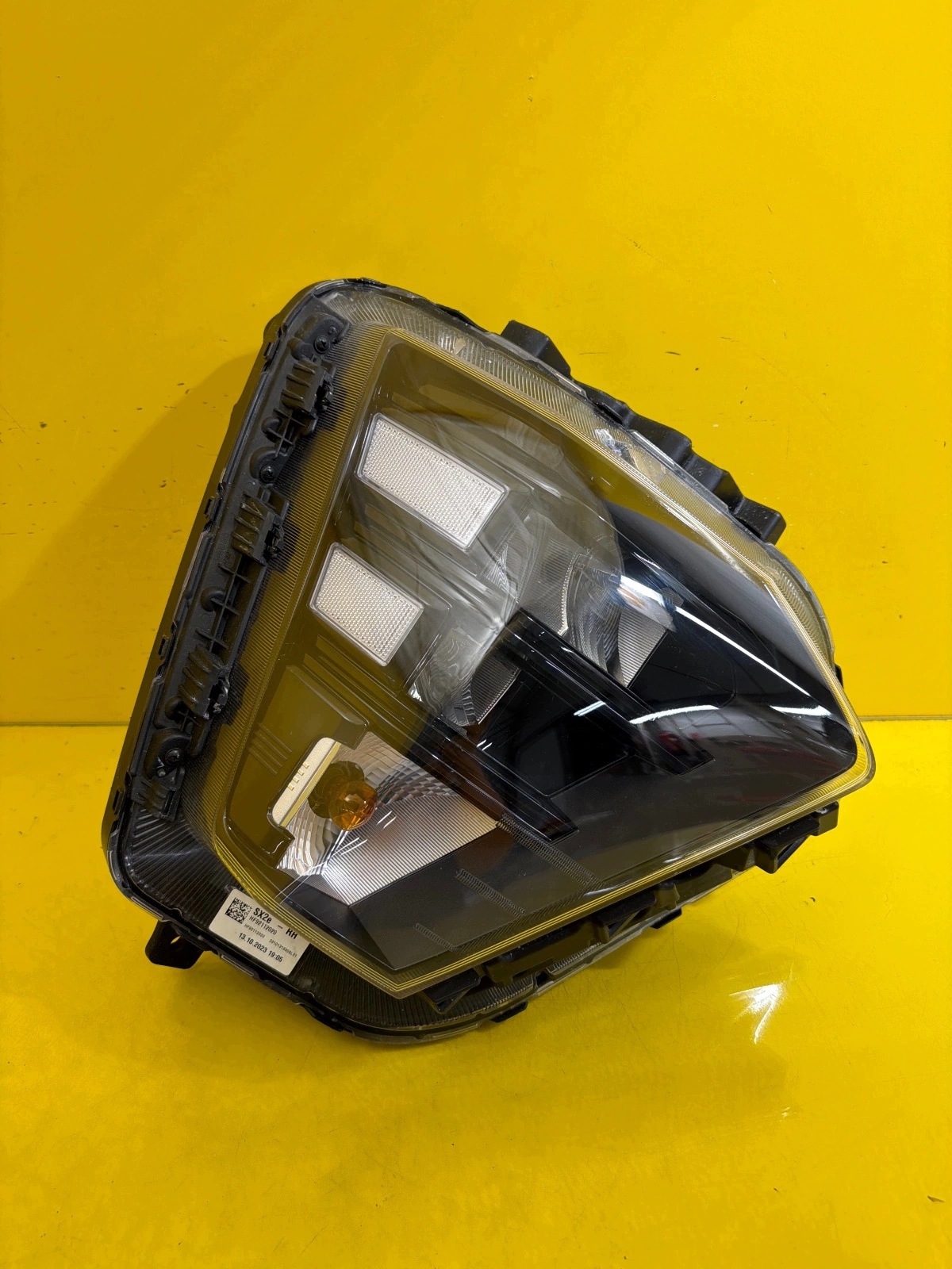 light right front Hyundai Kona II 2023- 92102HF000