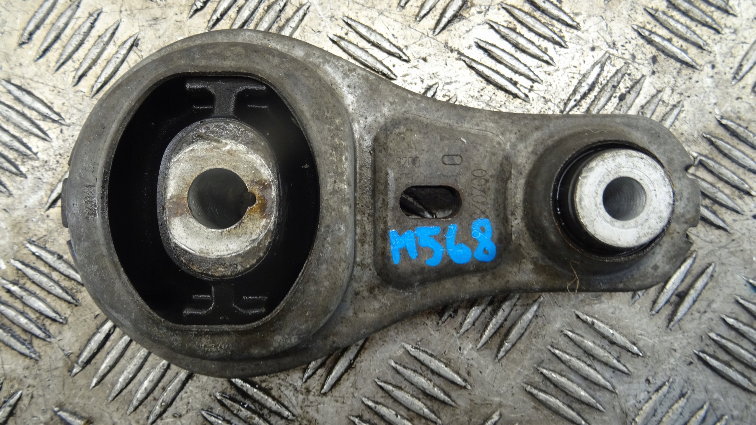 Renault OE 112388746R engine mount NR M568