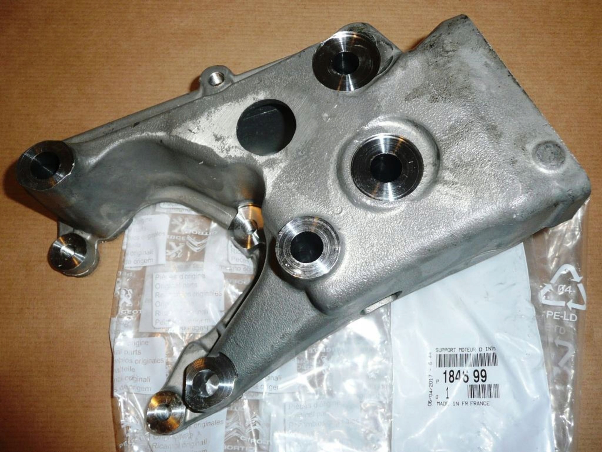 Podpěra Polštáře Motoru C5 1.8,2.0 1846.99