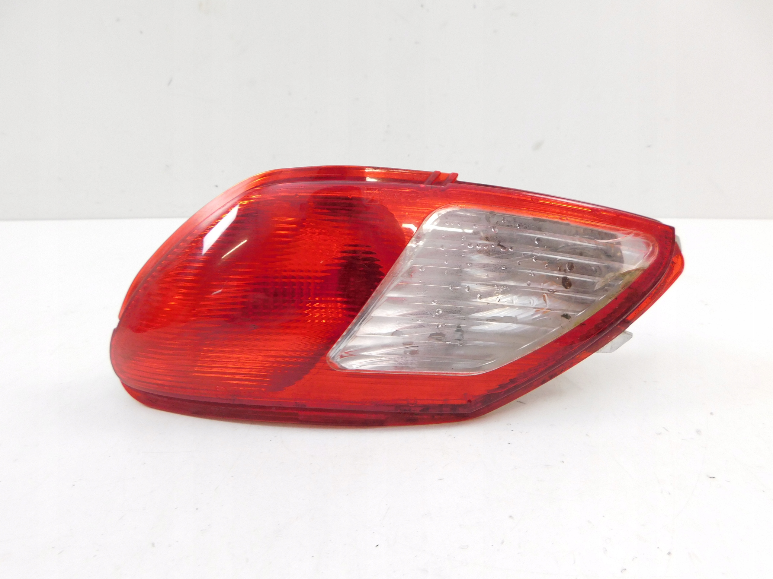 PIAGGIO MP3 300 LT ЗАДНИЙ ФОНАРЬ ЗАДНИЙ ПРАВЫЙ