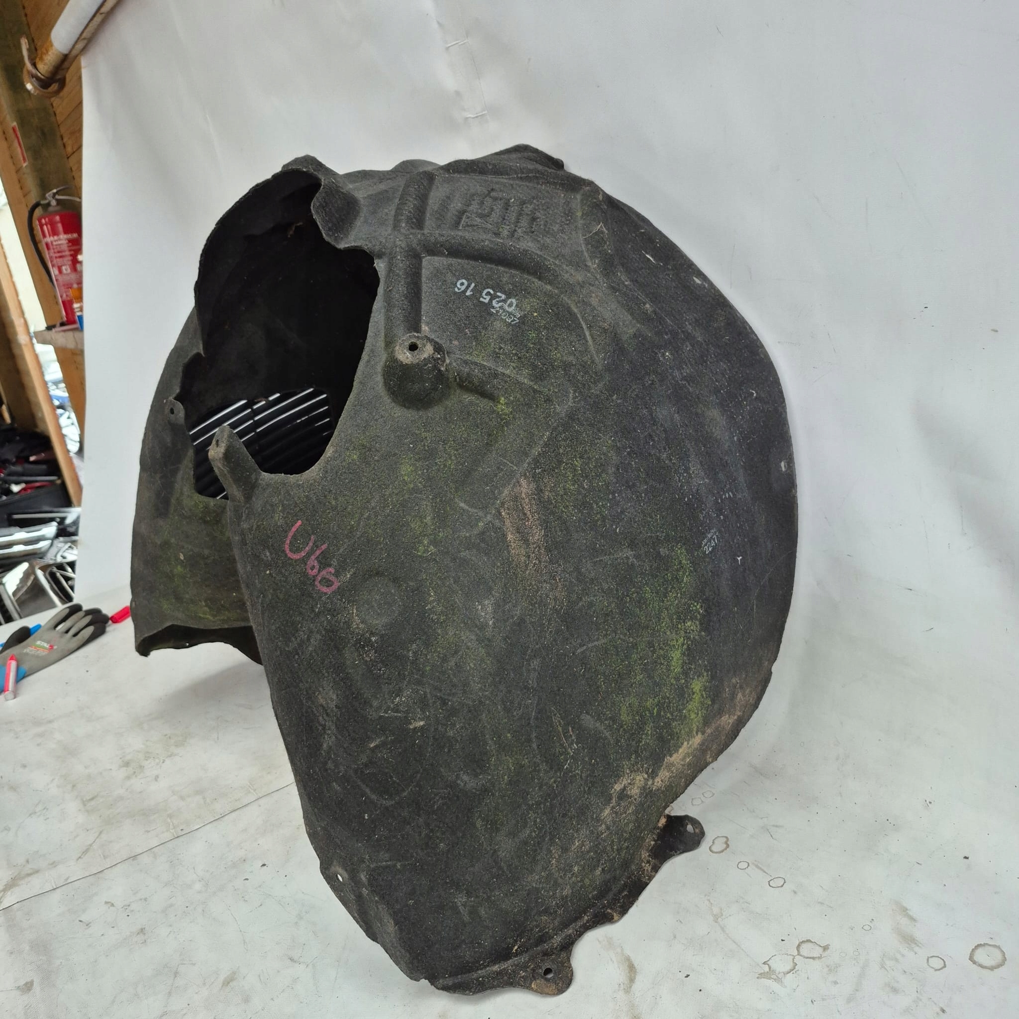 PORSCHE CAYENNE II 2 10-14 mudguard right front front 7P5809862
