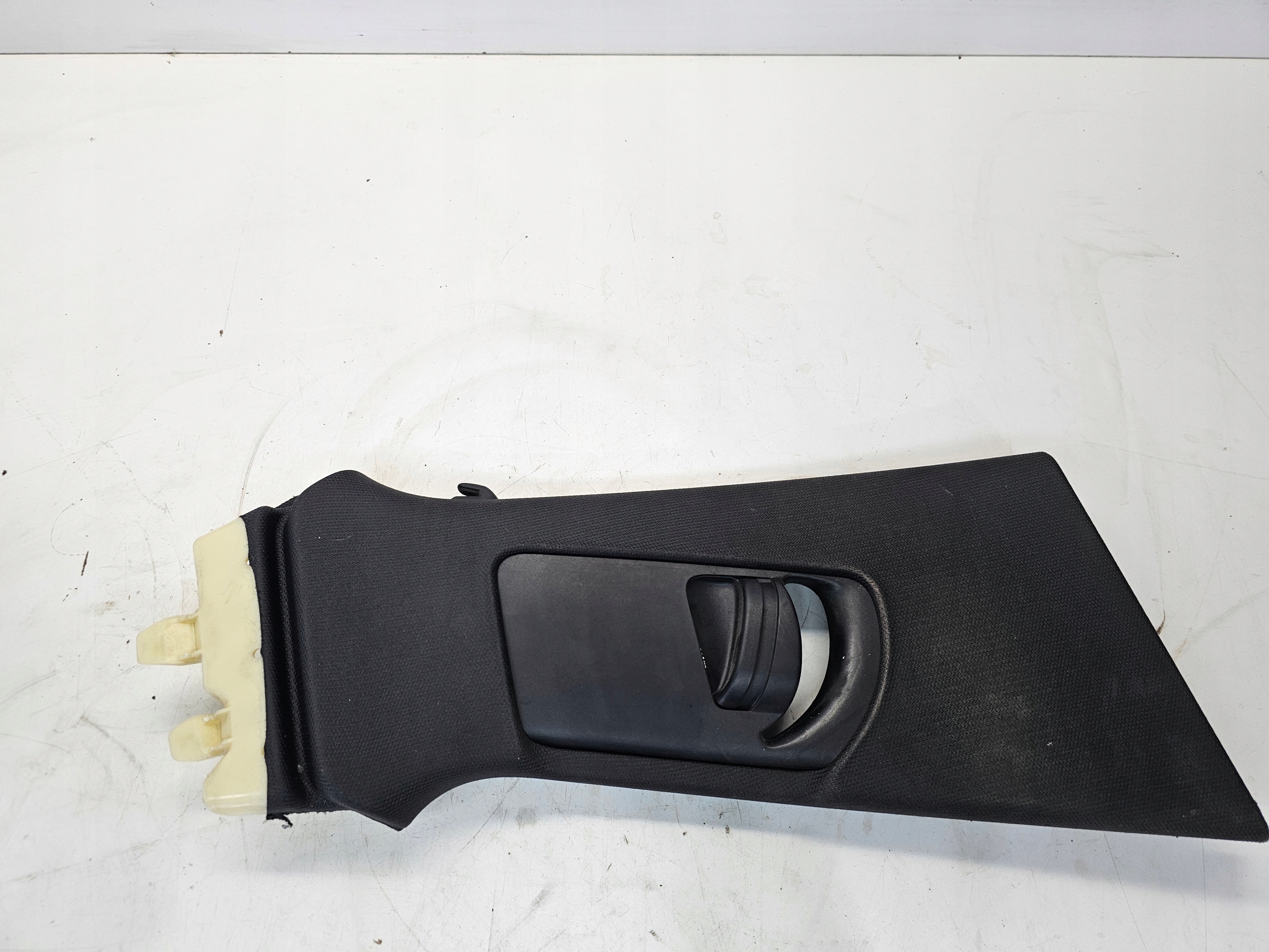 cover SLUPKA B right AUDI A4 B8 8K0867282B V48