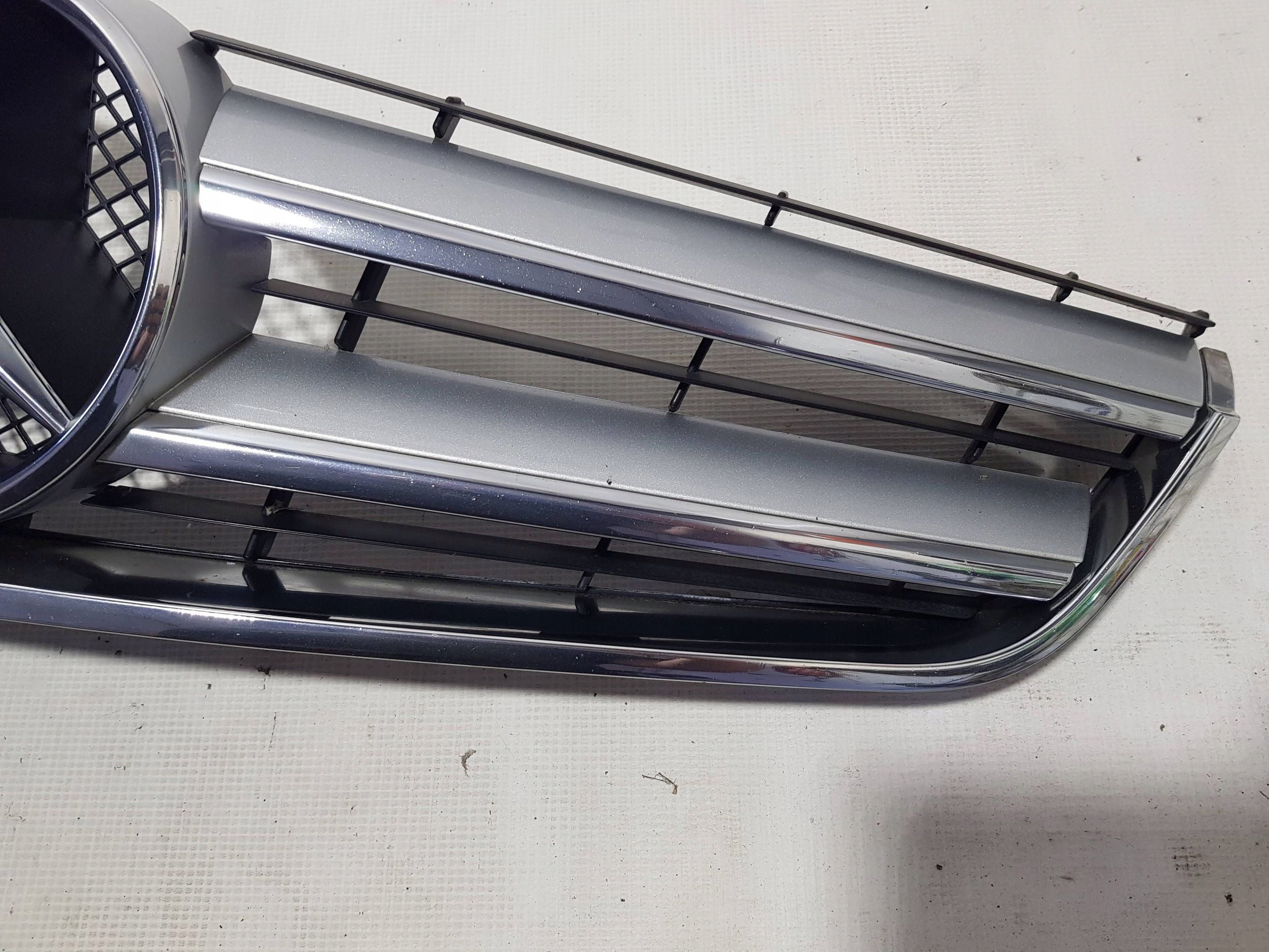grille radiator grill grill front Mercedes E C207 W207 2078880183