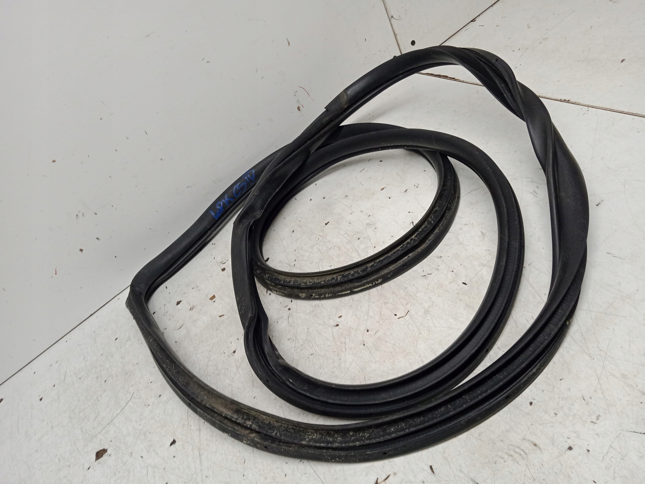 KIA CARENS IV gasket bodywork left front 2012-17R