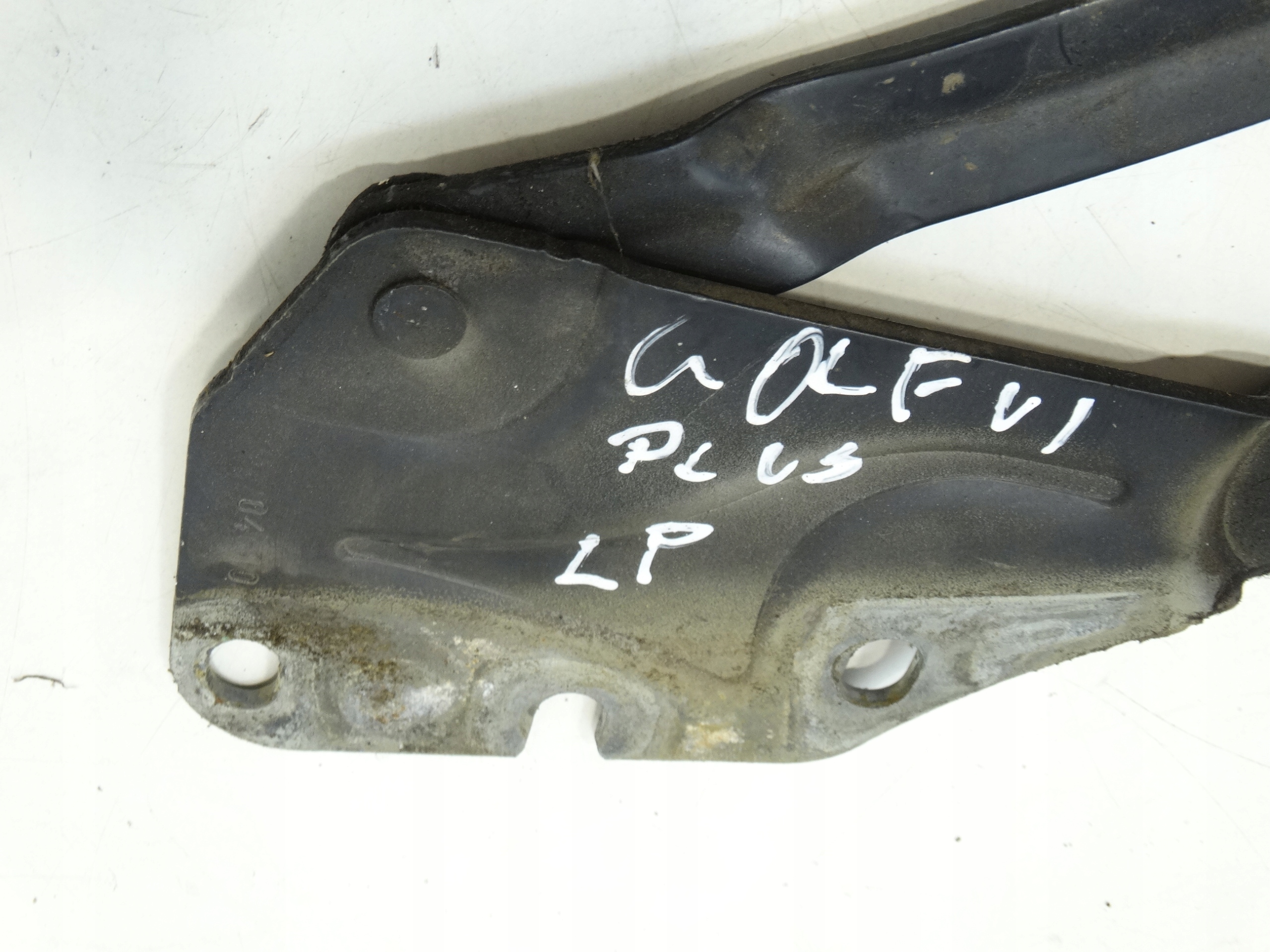 hinge bonnets left front VOLKSWAGEN GOLF V VI plus 5M0823301