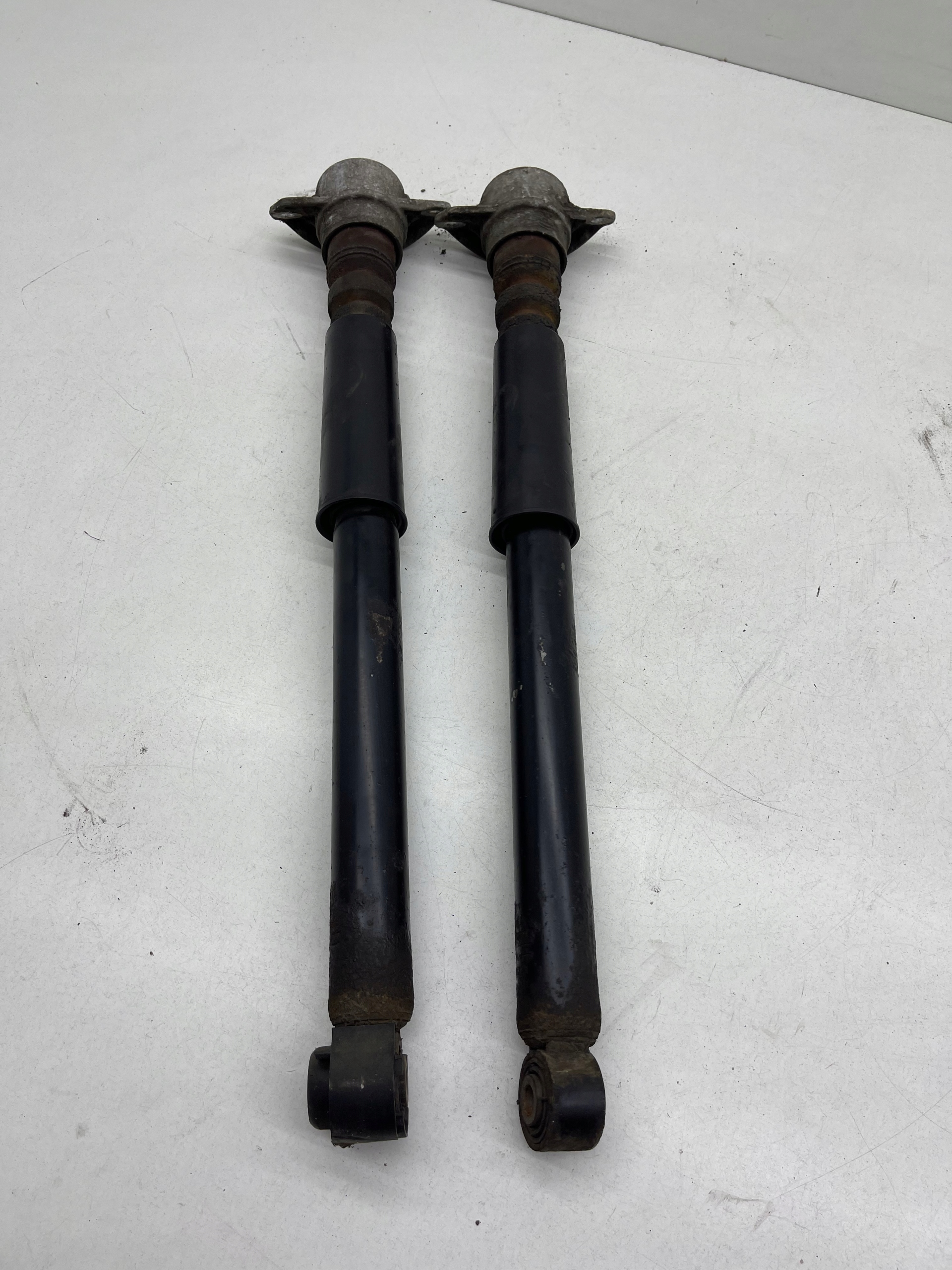 AUDI A6 C7 shock absorber left / right rear part