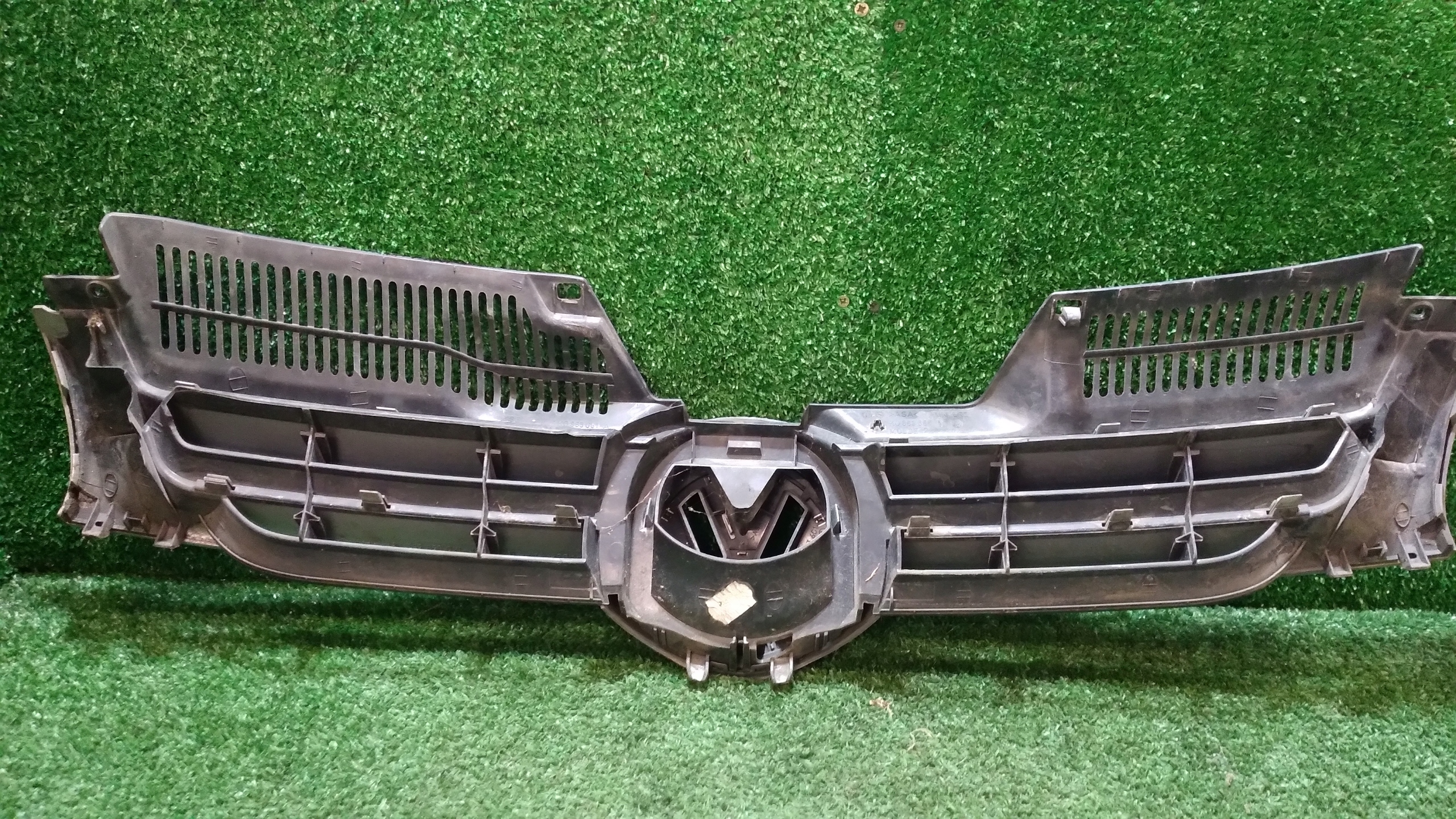 grill grill VOLKSWAGEN GOLF 5 1K0853655A