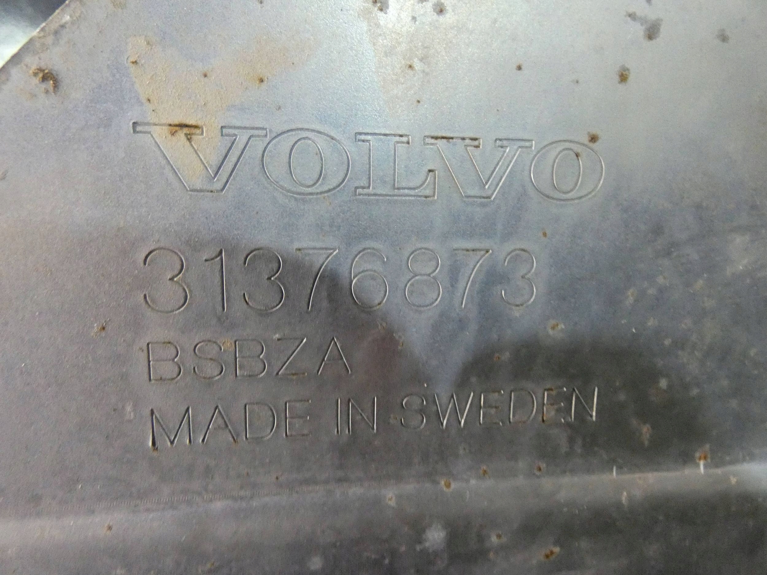 VOLVO XC90 II Halter Unterfahrschutz Blende Abdeckung heck