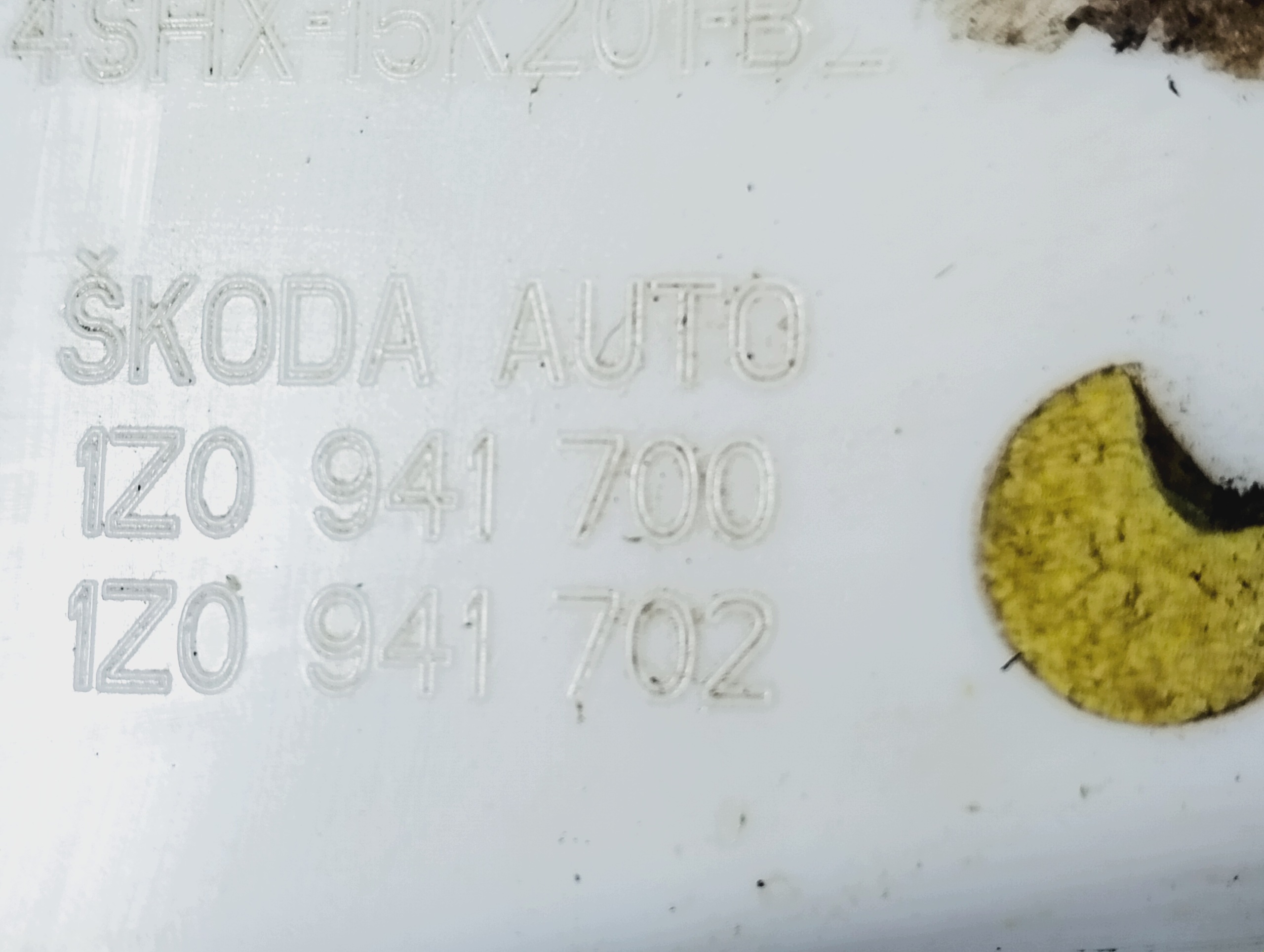 fog light right front front Skoda Octavia 2 II 04-13 OE 1Z0941700