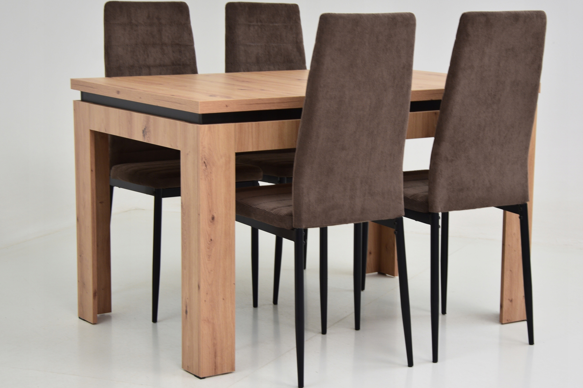 ROZKŁADANY stół 80x120/160 4 TAPICEROWANE krzesła Maksymalna długość rozłożonego stołu 160 cm