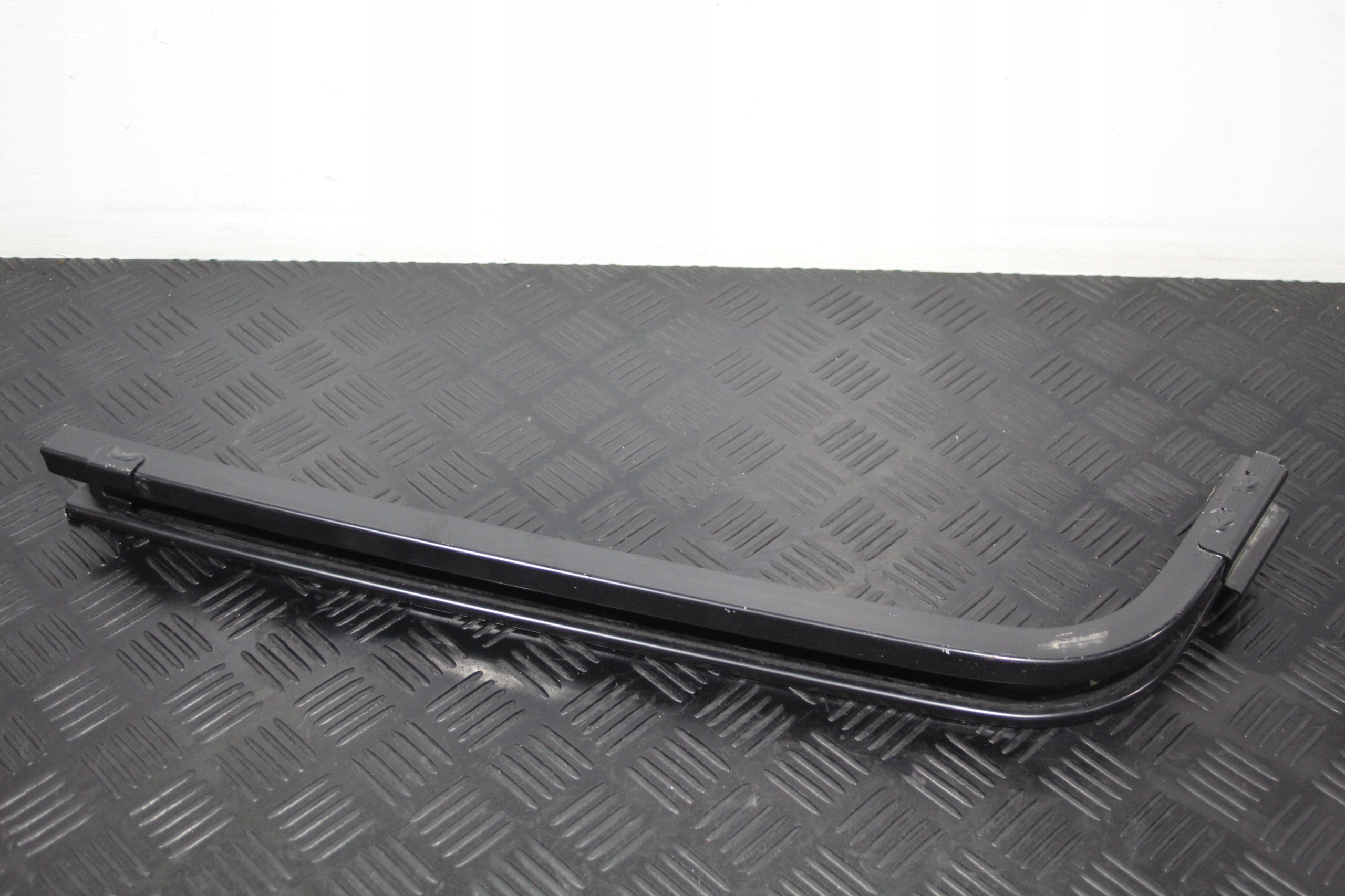 SCHIENE PROWADNICA TÜR FORD TRANSIT COURIER LIFT ET76-A25004-00