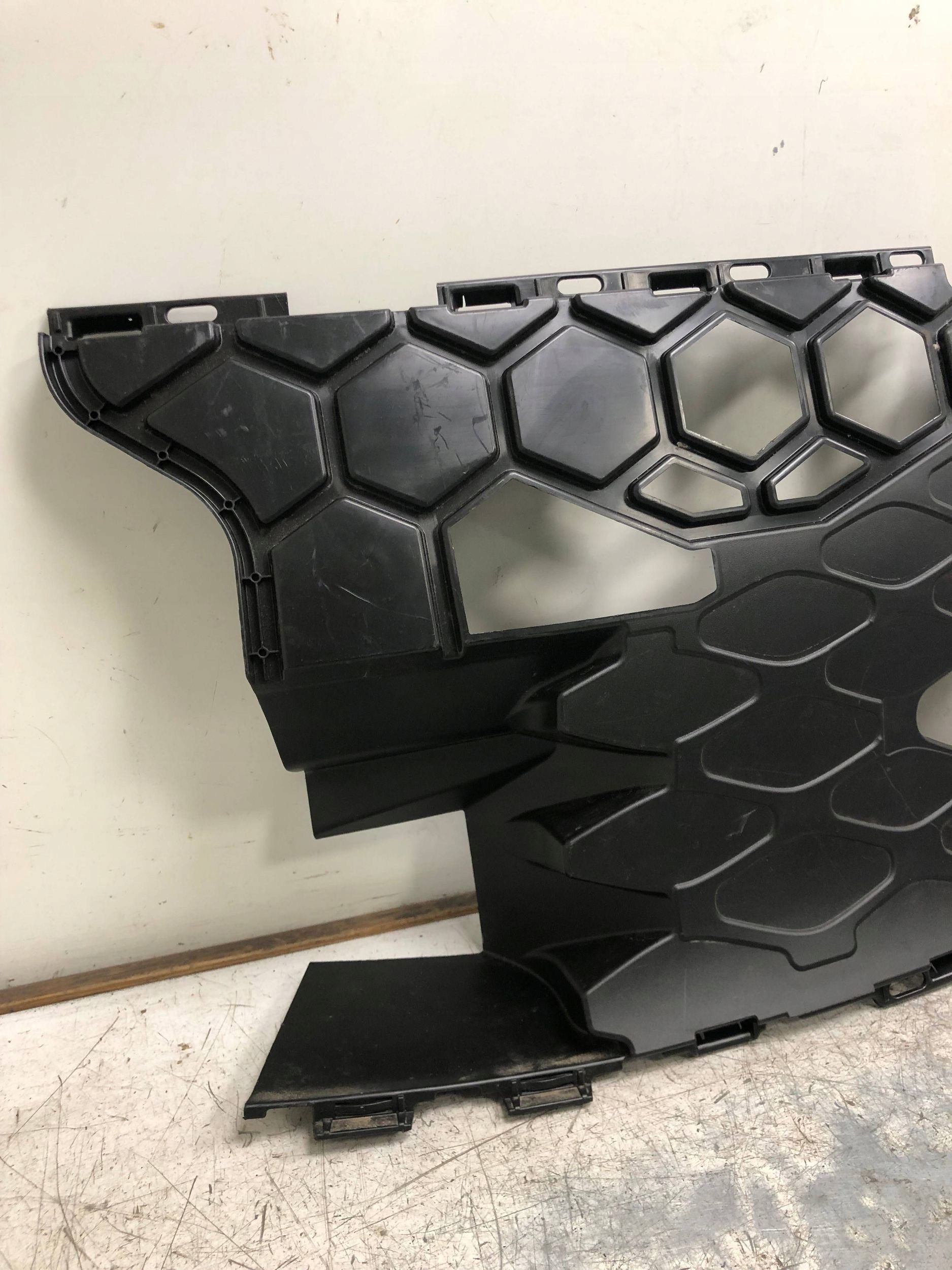 grid of a bumper left front VW ID BUZZ 1T3853949A