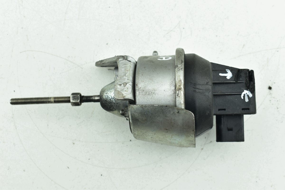 Régulateur Turbines VW GOLF VI AUDI A6 C6 A4 B8 2.0 TDI CBA