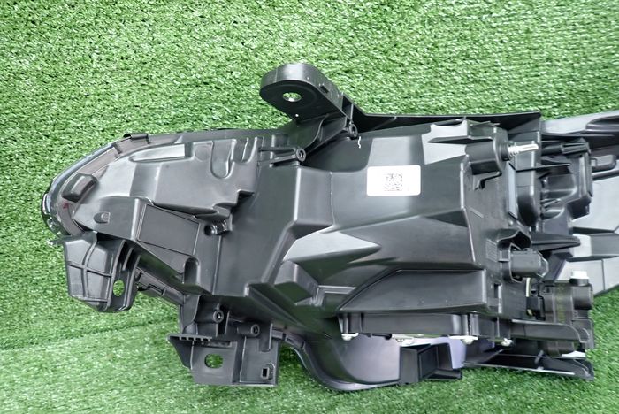 RENAUT CLIO V LED PURE VISION 19- reflektor right light right 260104922R