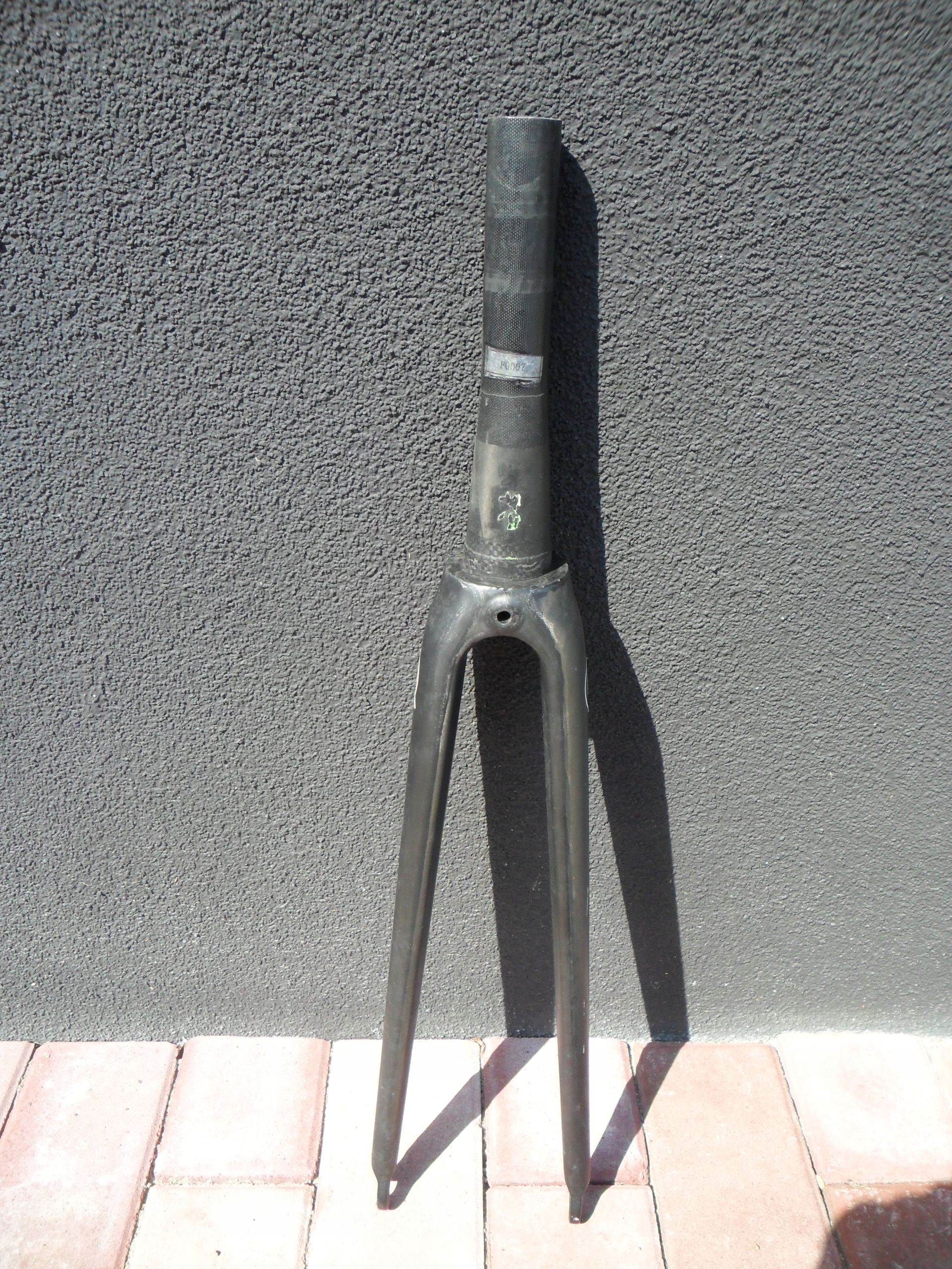 Widelec szosowy Carbon Black 28