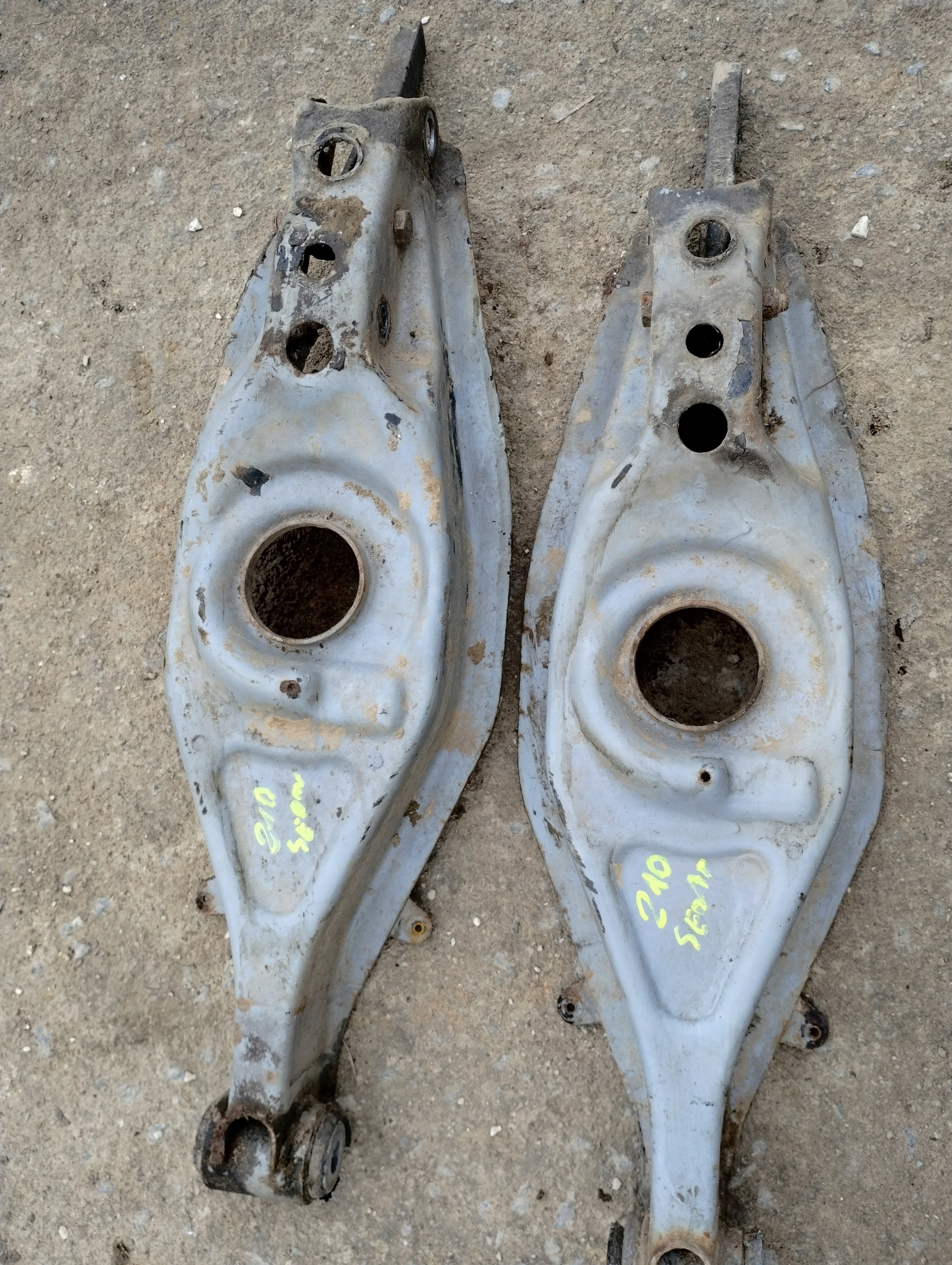 Querlenker unterer Sedan heck w124 mercedes hinten w210